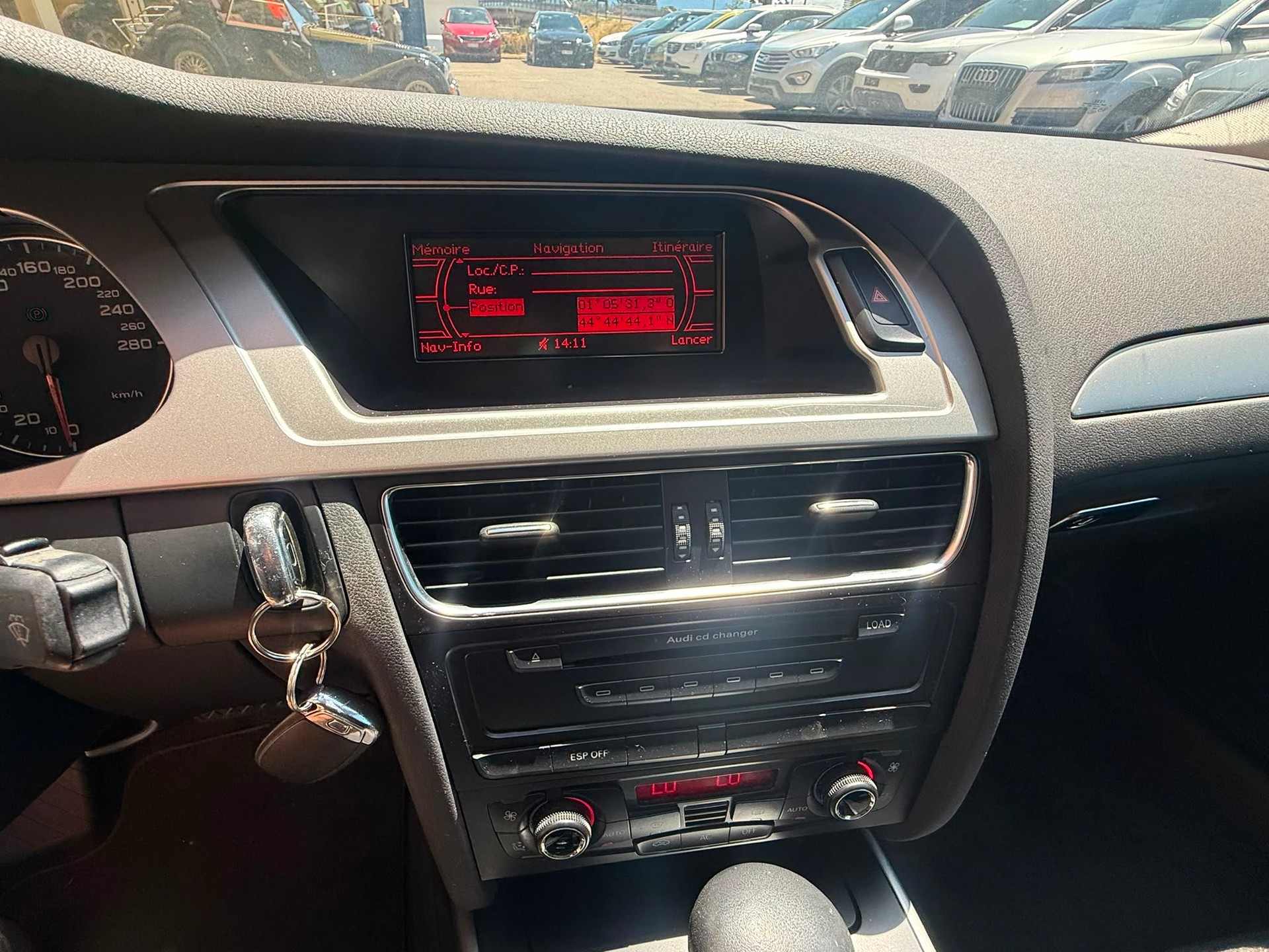 AUDI A4 Limousine 2.0 TFSI multitronic-image-11