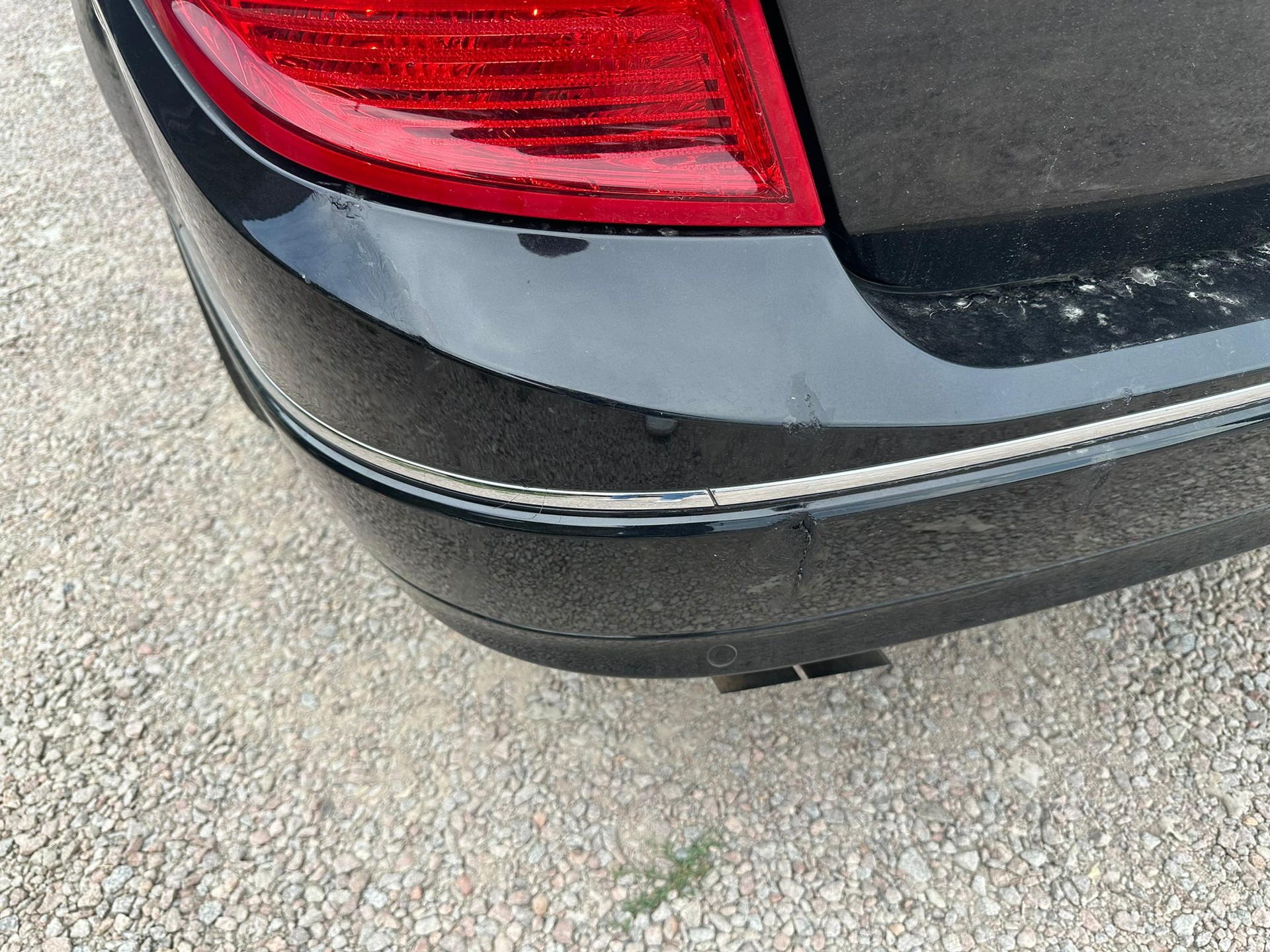 MERCEDES-BENZ C 180 CGI BlueEfficiency Avantgarde Automatic-image-3