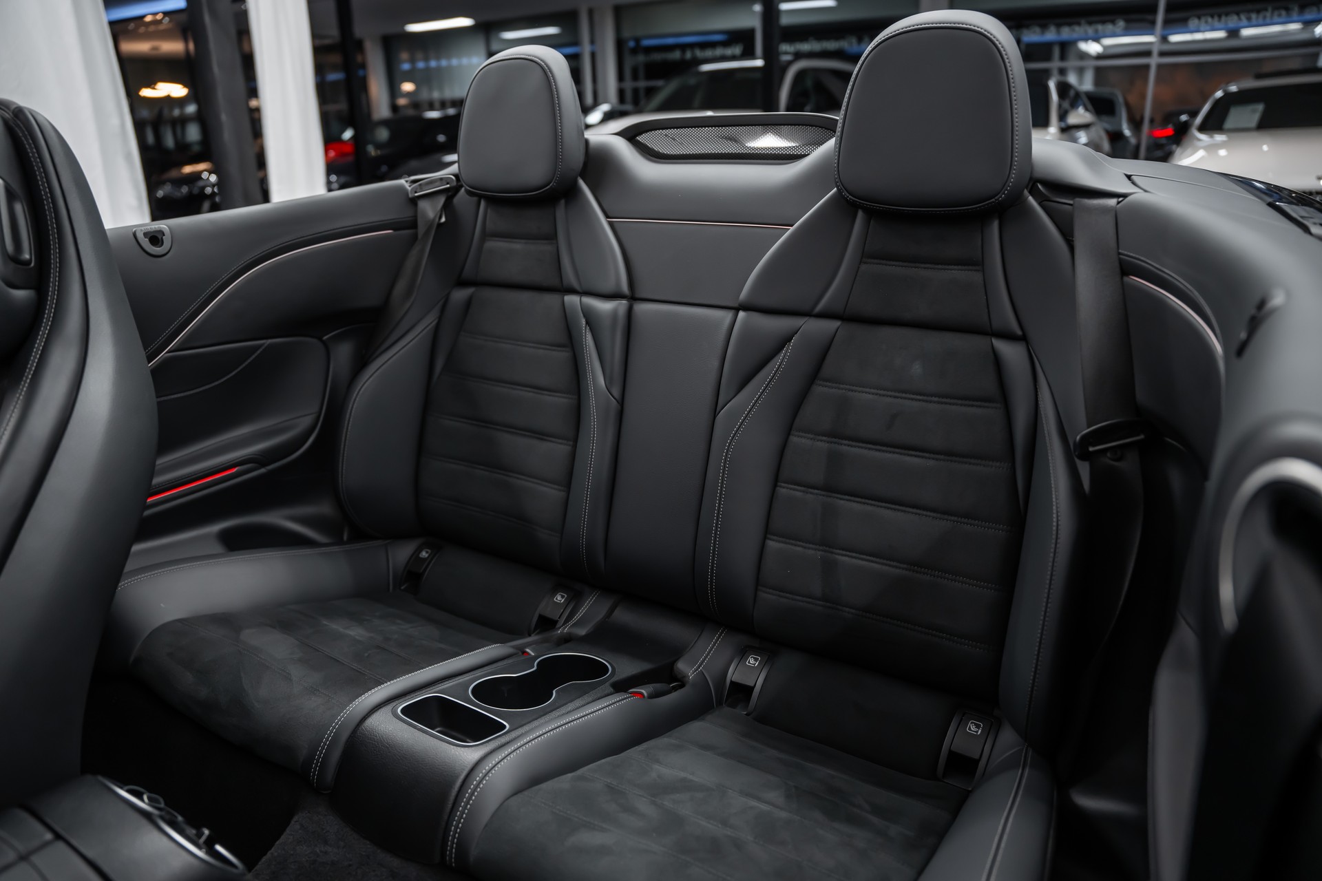 MERCEDES-BENZ CLE 300 AMG Line 4matic Cabriolet *Digital-Light*Head-Up*Burmester*360°*-image-16