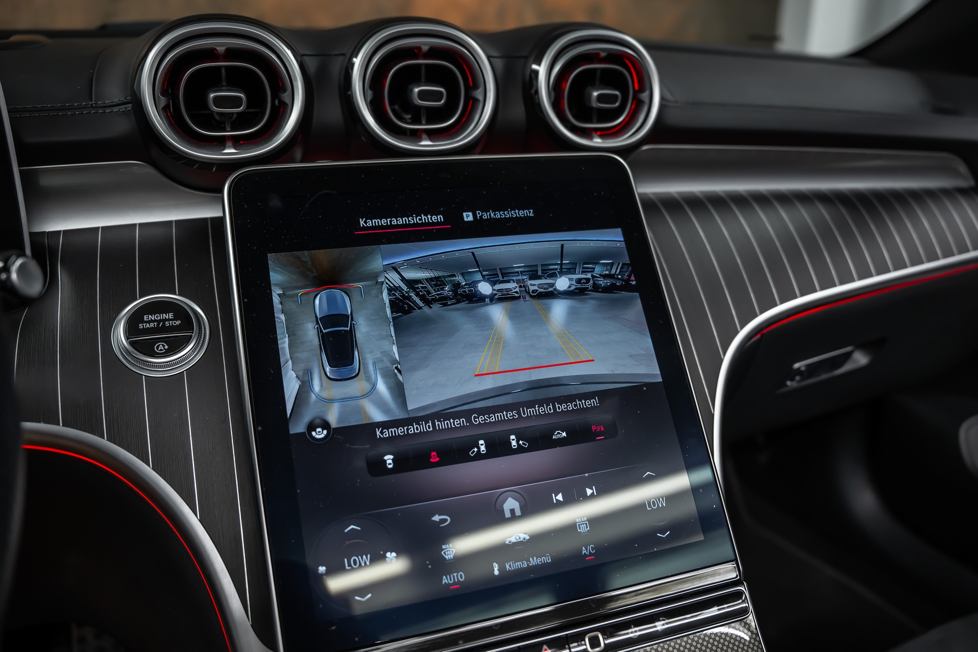 MERCEDES-BENZ CLE 300 AMG Line 4matic Cabriolet *Digital-Light*Head-Up*Burmester*360°*-image-26