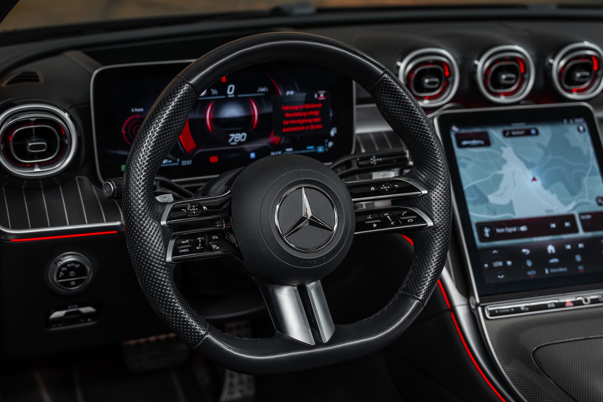 MERCEDES-BENZ CLE 300 AMG Line 4matic Cabriolet *Digital-Light*Head-Up*Burmester*360°*-image-18
