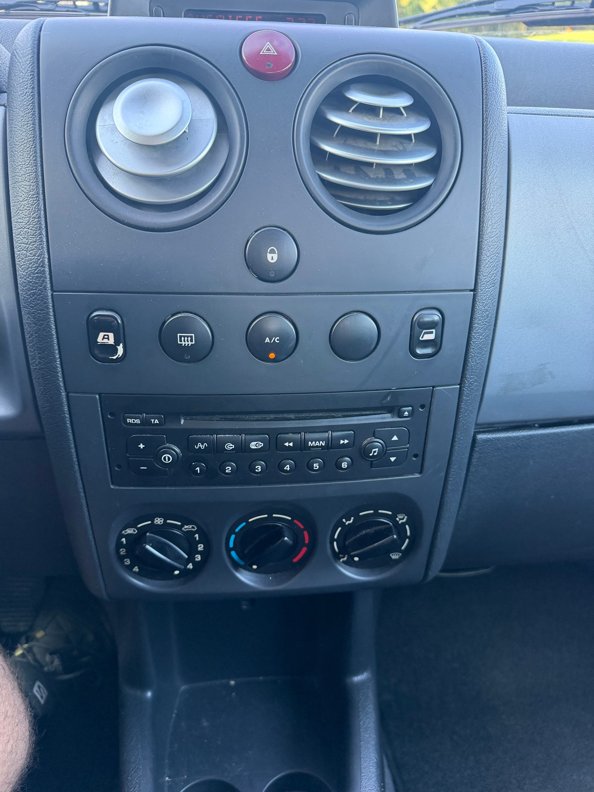 CITROEN Berlingo 1.6 16V Multispace-image-11