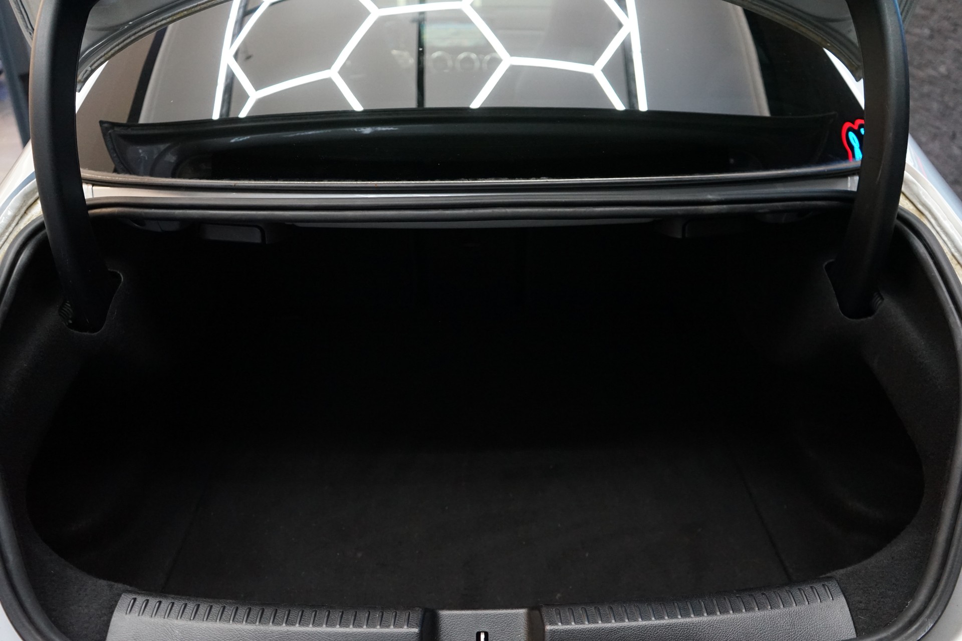 MERCEDES-BENZ CLA 200 AMG Line 7G-DCT-image-23