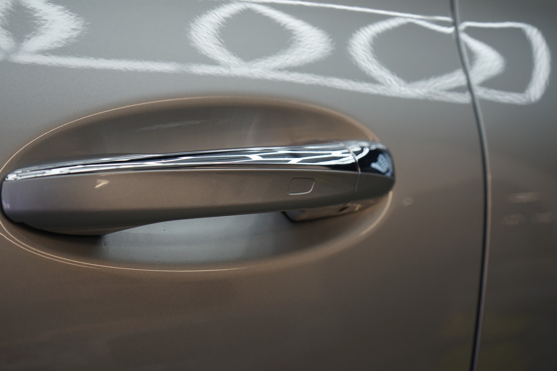 MERCEDES-BENZ CLA 200 AMG Line 7G-DCT-image-21