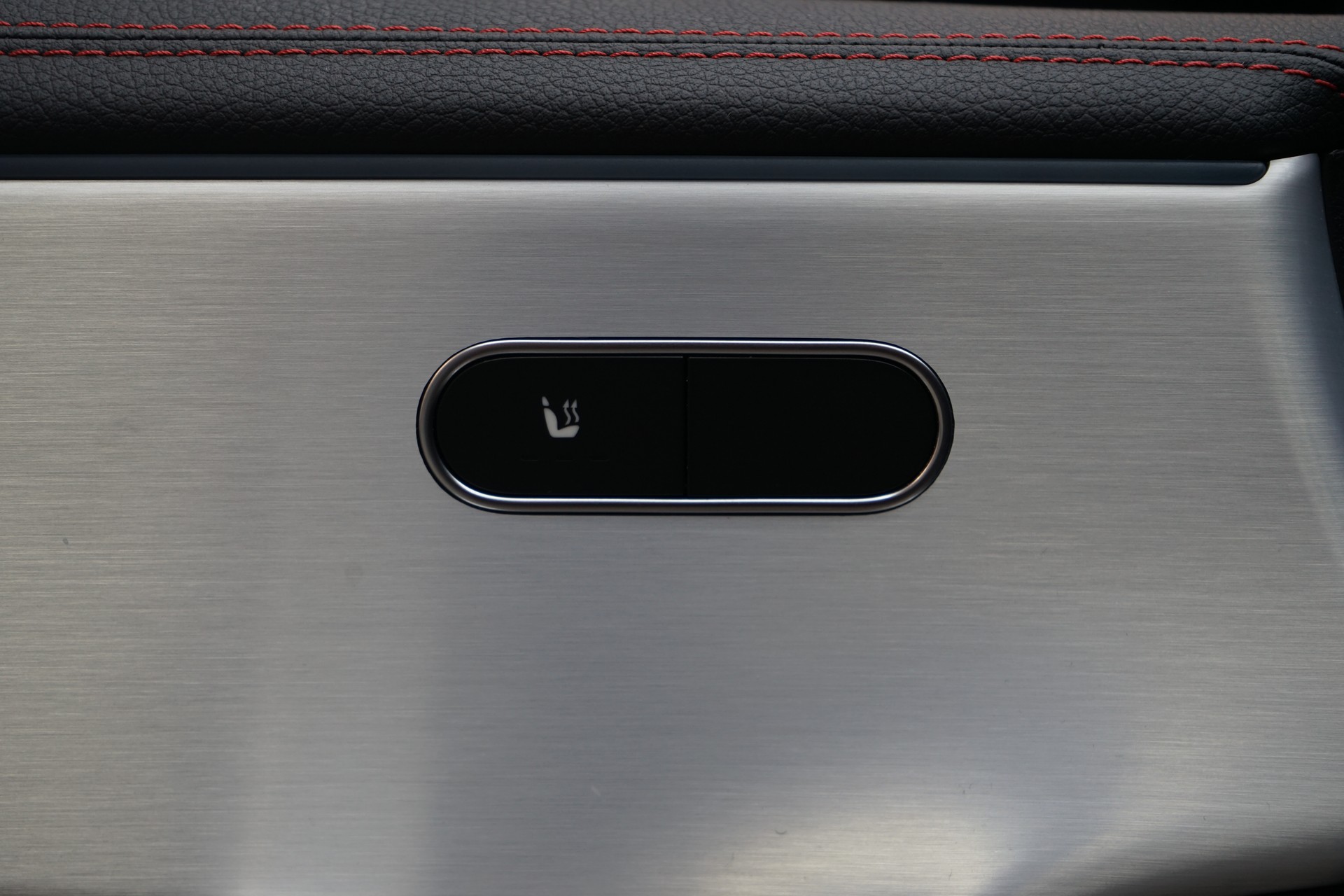 MERCEDES-BENZ CLA 200 AMG Line 7G-DCT-image-20