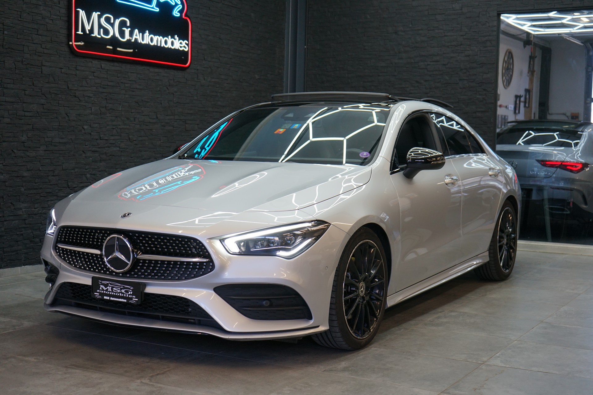 MERCEDES-BENZ CLA 200 AMG Line 7G-DCT-image-0