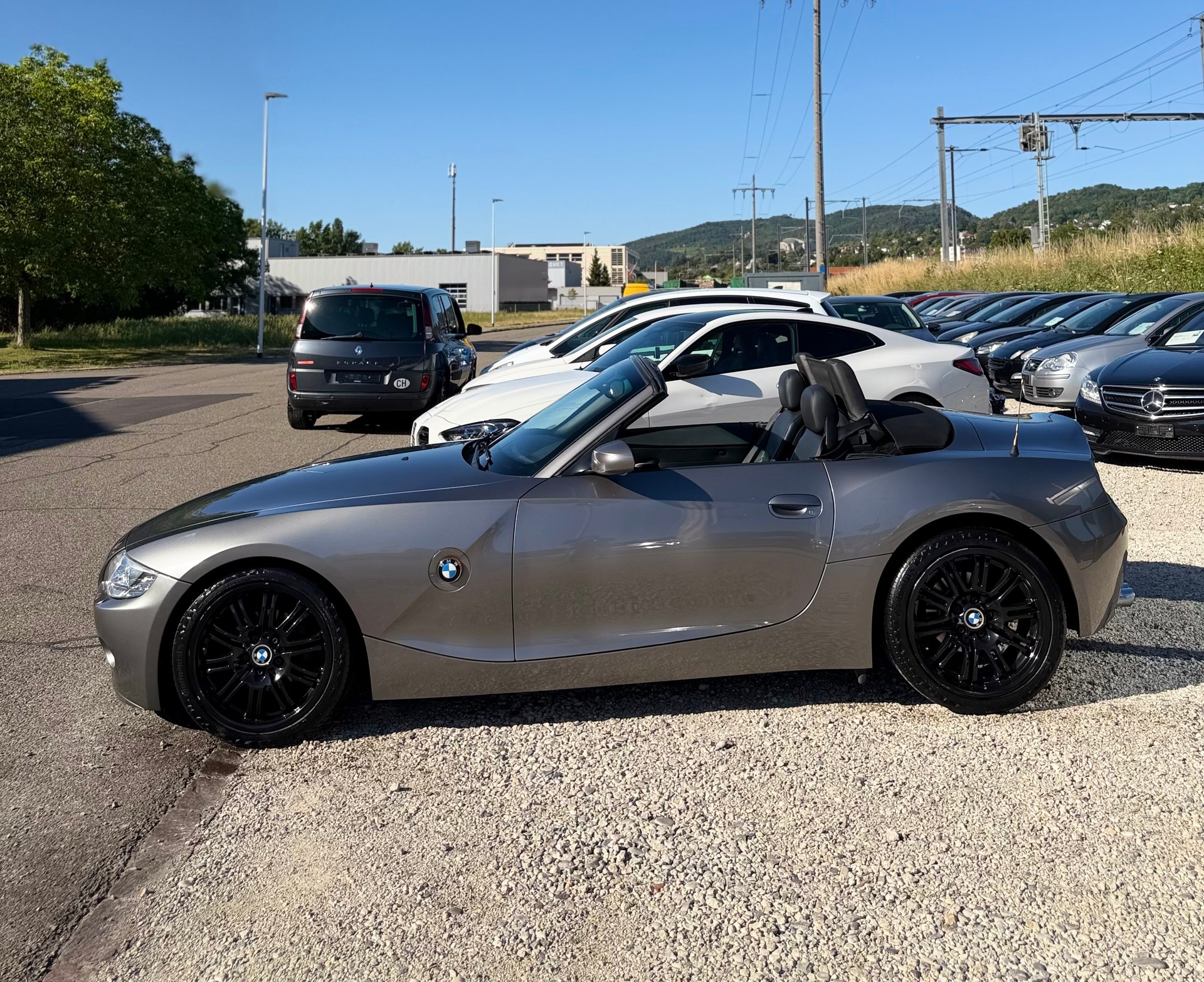 BMW Z4 2.5i Roadster M-Sport-image-10