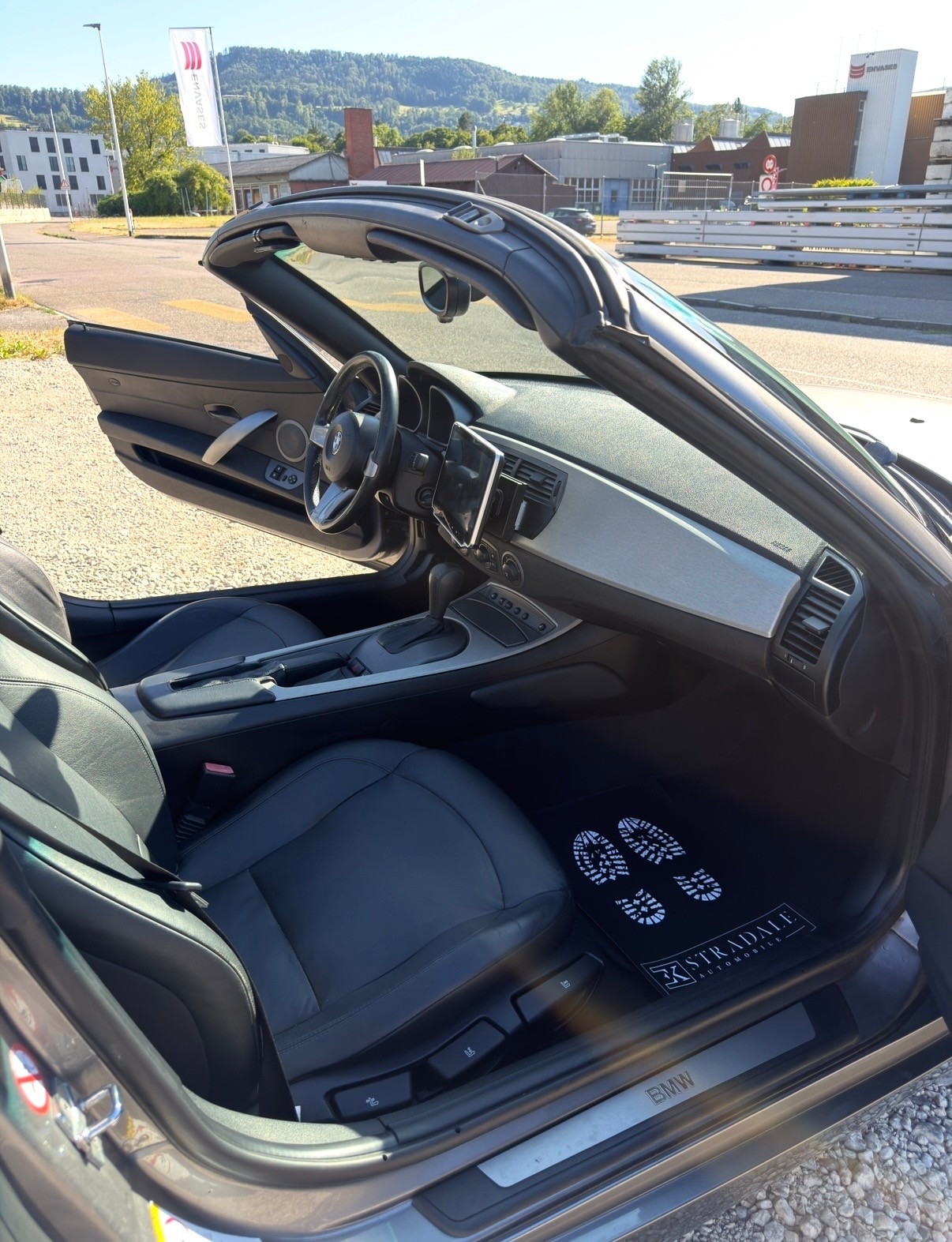 BMW Z4 2.5i Roadster M-Sport-image-15