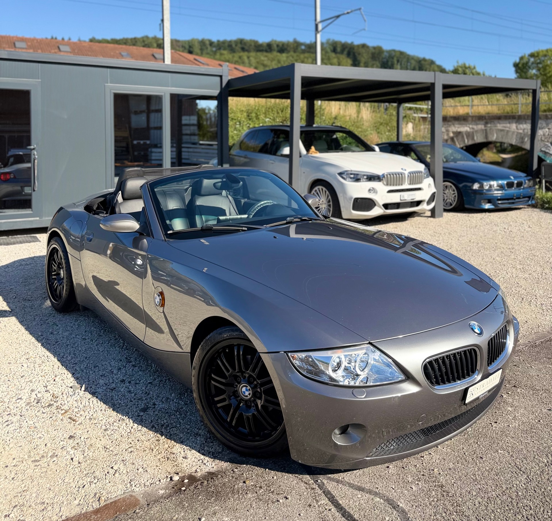 BMW Z4 2.5i Roadster M-Sport-image-1