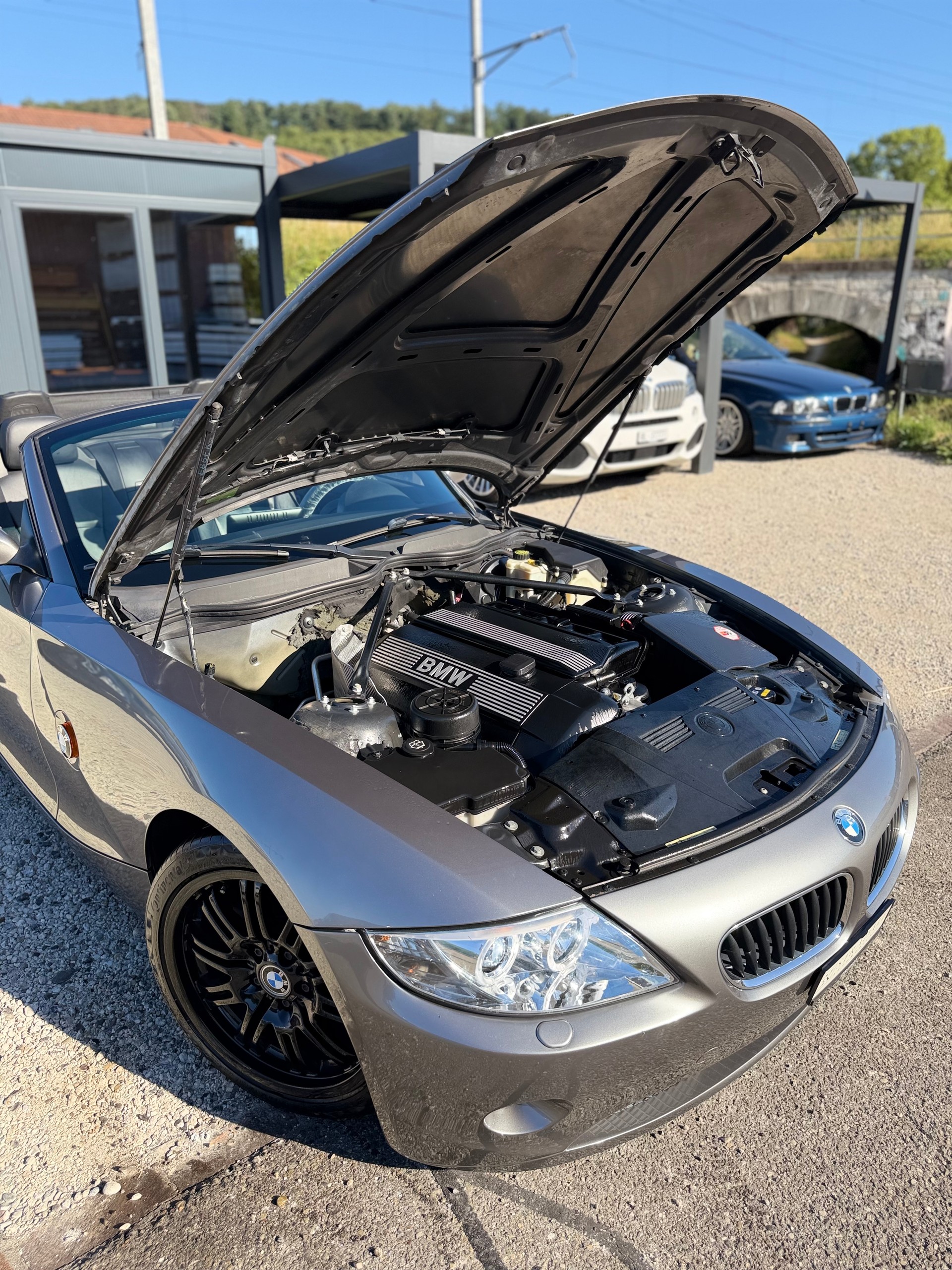 BMW Z4 2.5i Roadster M-Sport-image-13