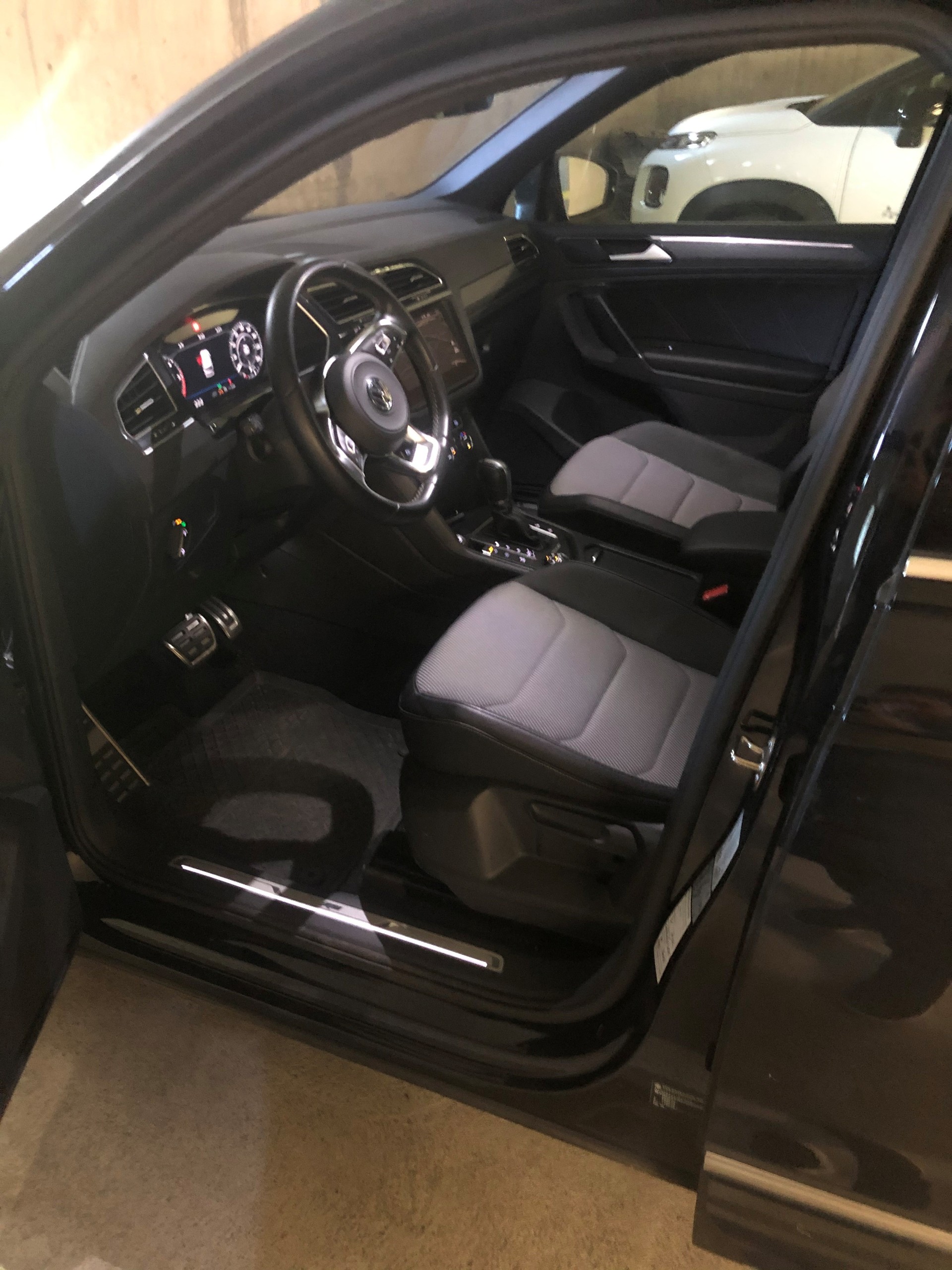 VW 2.0 TDI SCR Highline DSG-image-2