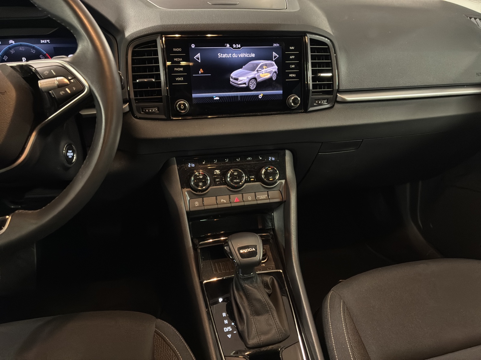 SKODA Karoq 1.5 TSI Selection DSG-image-10
