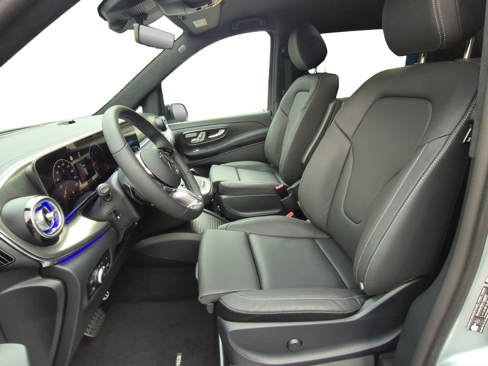 MERCEDES-BENZ V 300 d lang Swiss 9G-T-image-8