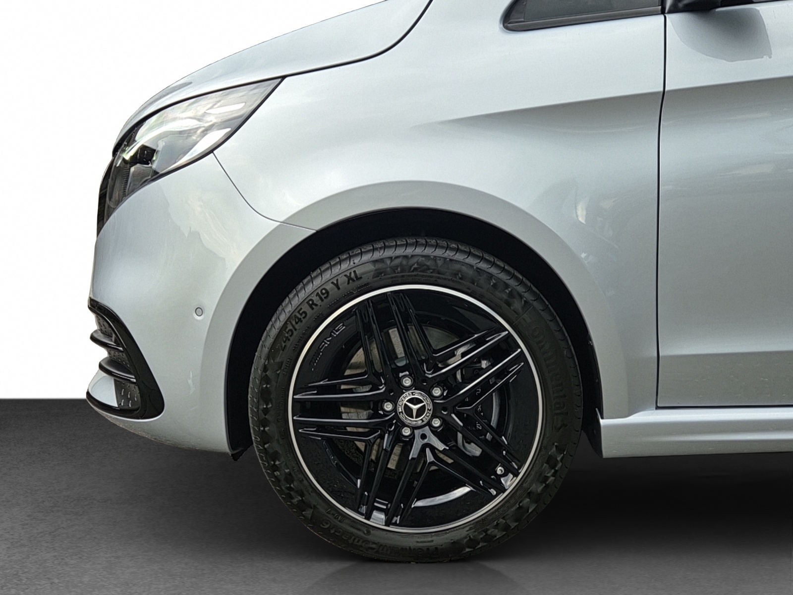 MERCEDES-BENZ V 300 d lang Swiss 9G-T-image-21