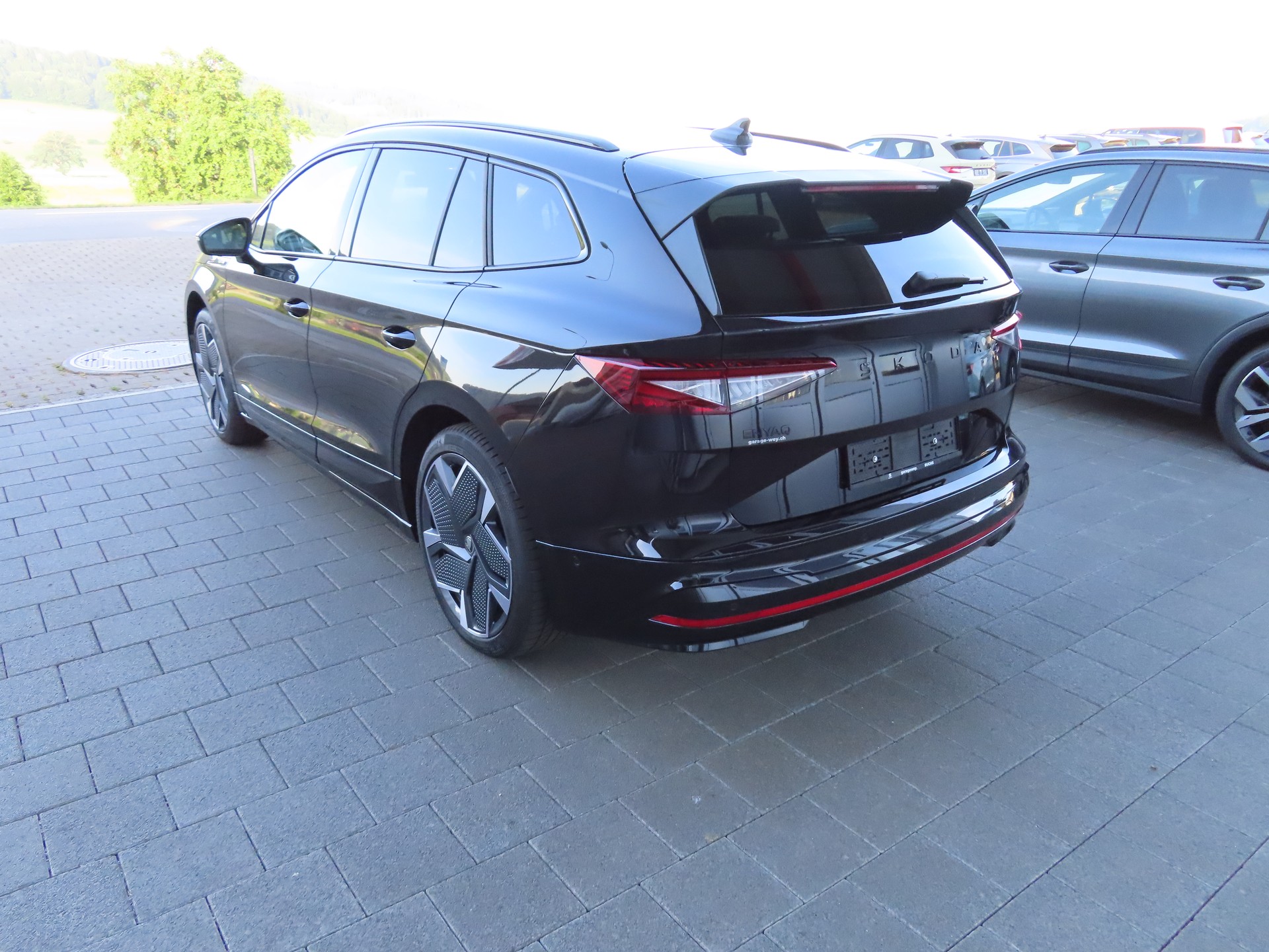 SKODA Enyaq RS 4x4-image-2