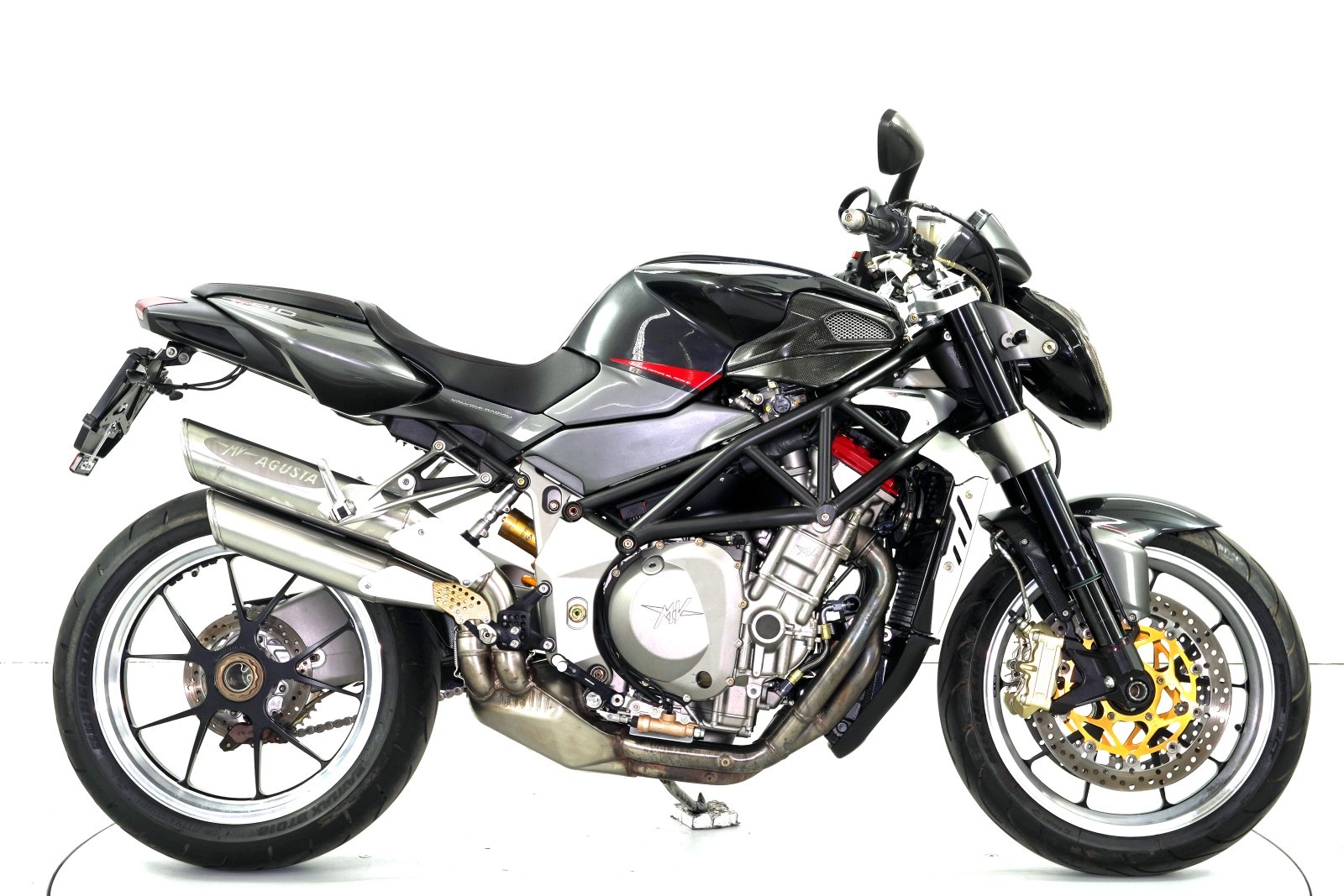 MV AGUSTA B4 910 Brutale-showroom-element-3