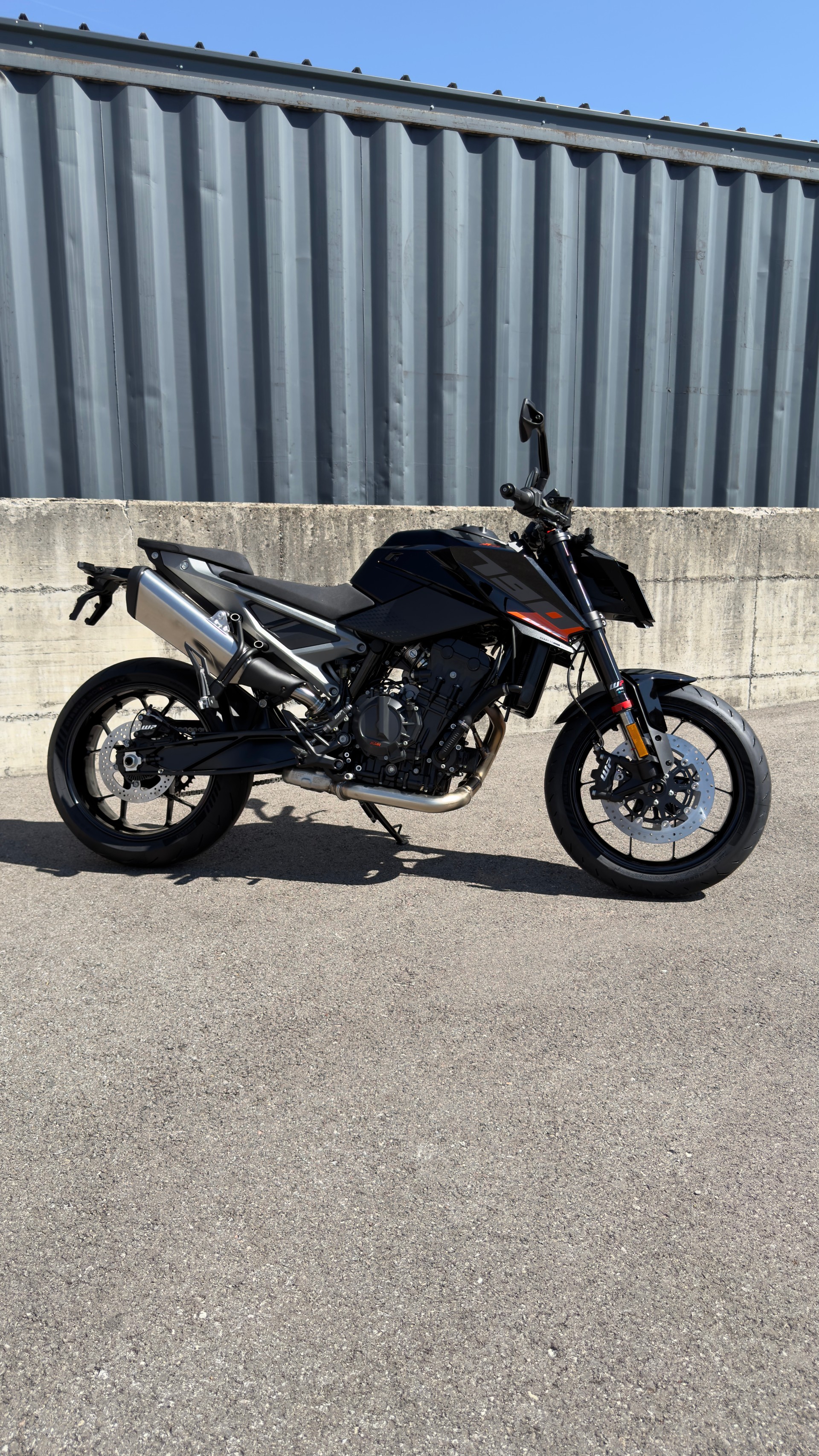KTM 790 Duke (35kW)-showroom-element-1