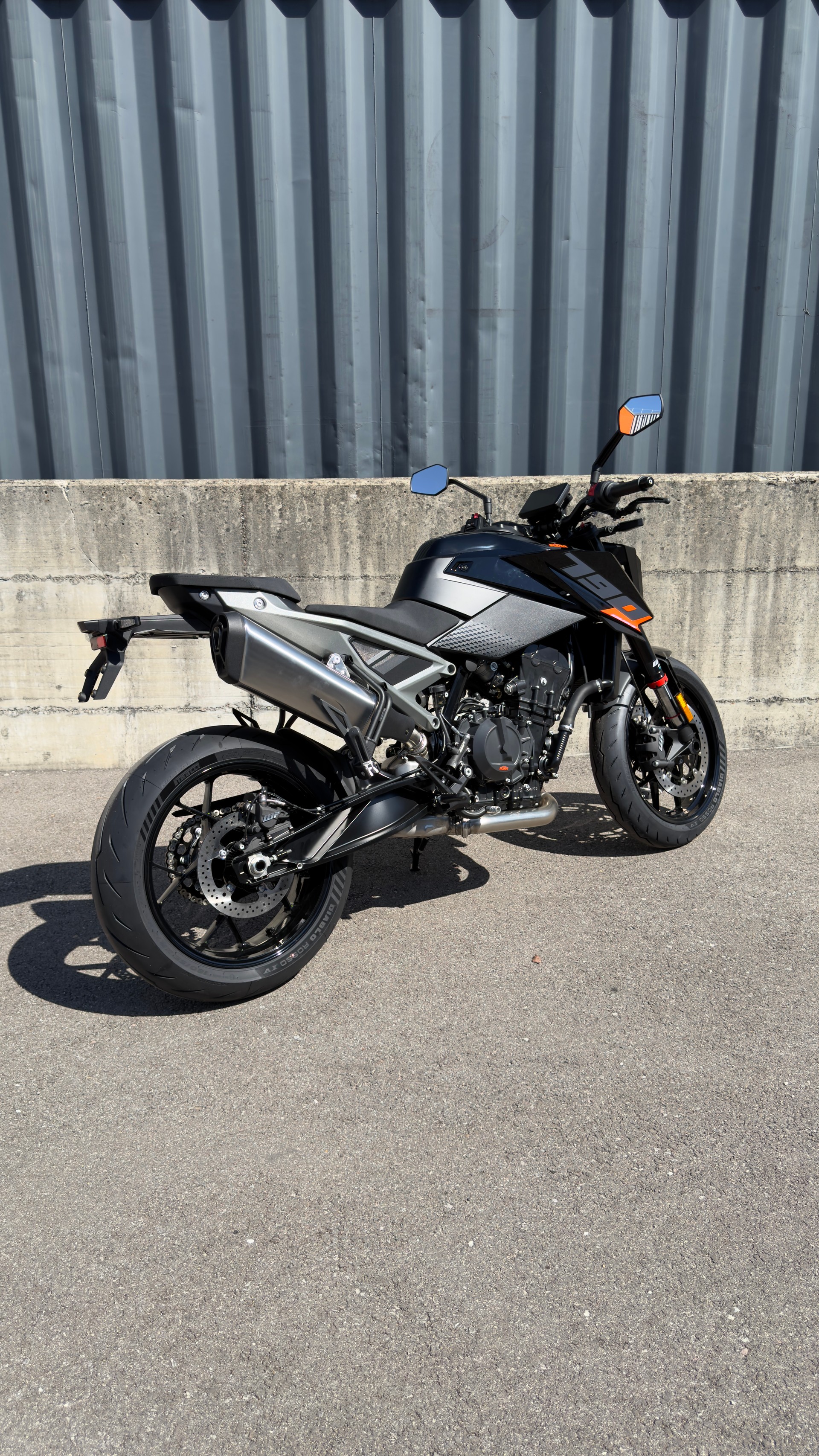 KTM 790 Duke (35kW)-showroom-element-3