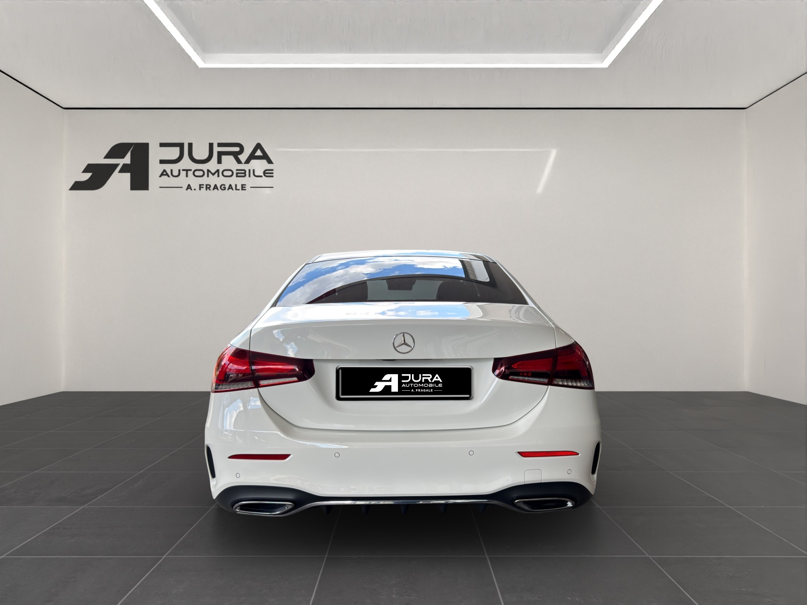 MERCEDES-BENZ A 250 AMG Line 4x4 Limousine-image-5