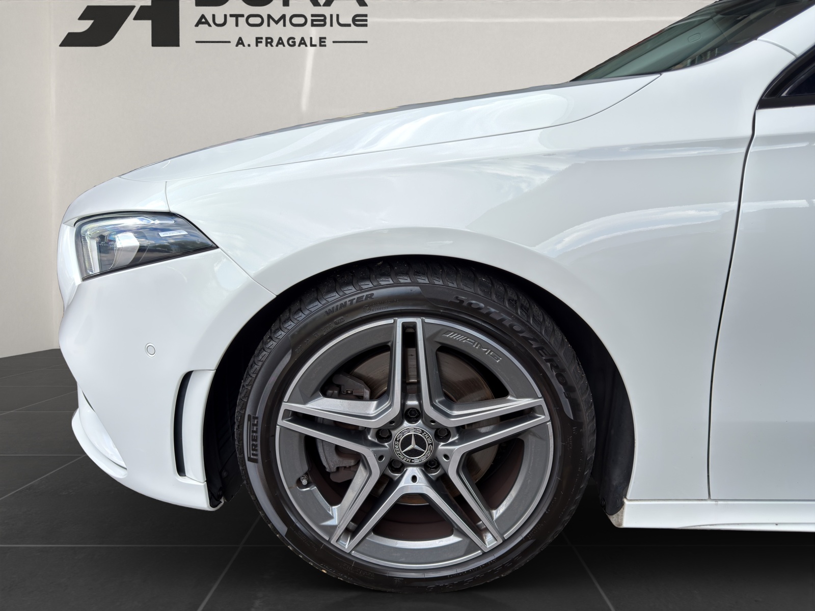 MERCEDES-BENZ A 250 AMG Line 4x4 Limousine-image-6