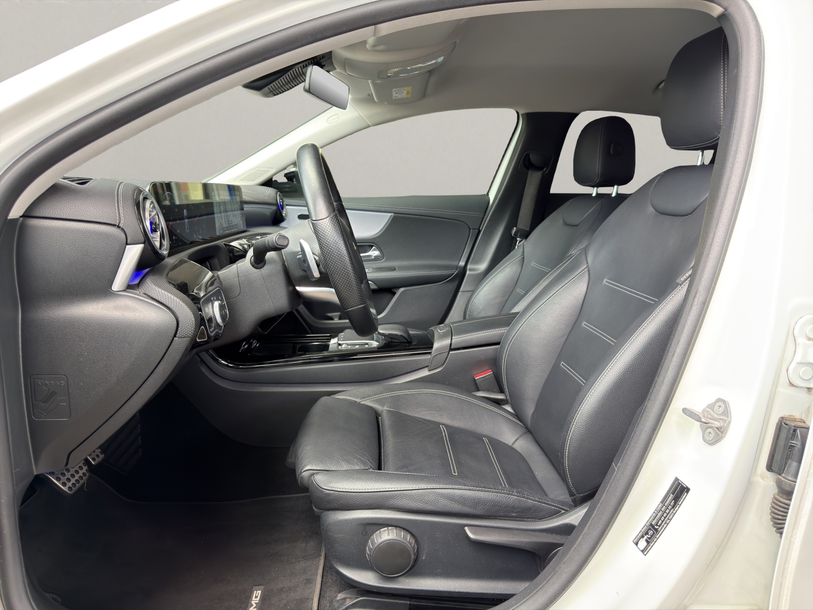 MERCEDES-BENZ A 250 AMG Line 4x4 Limousine-image-7