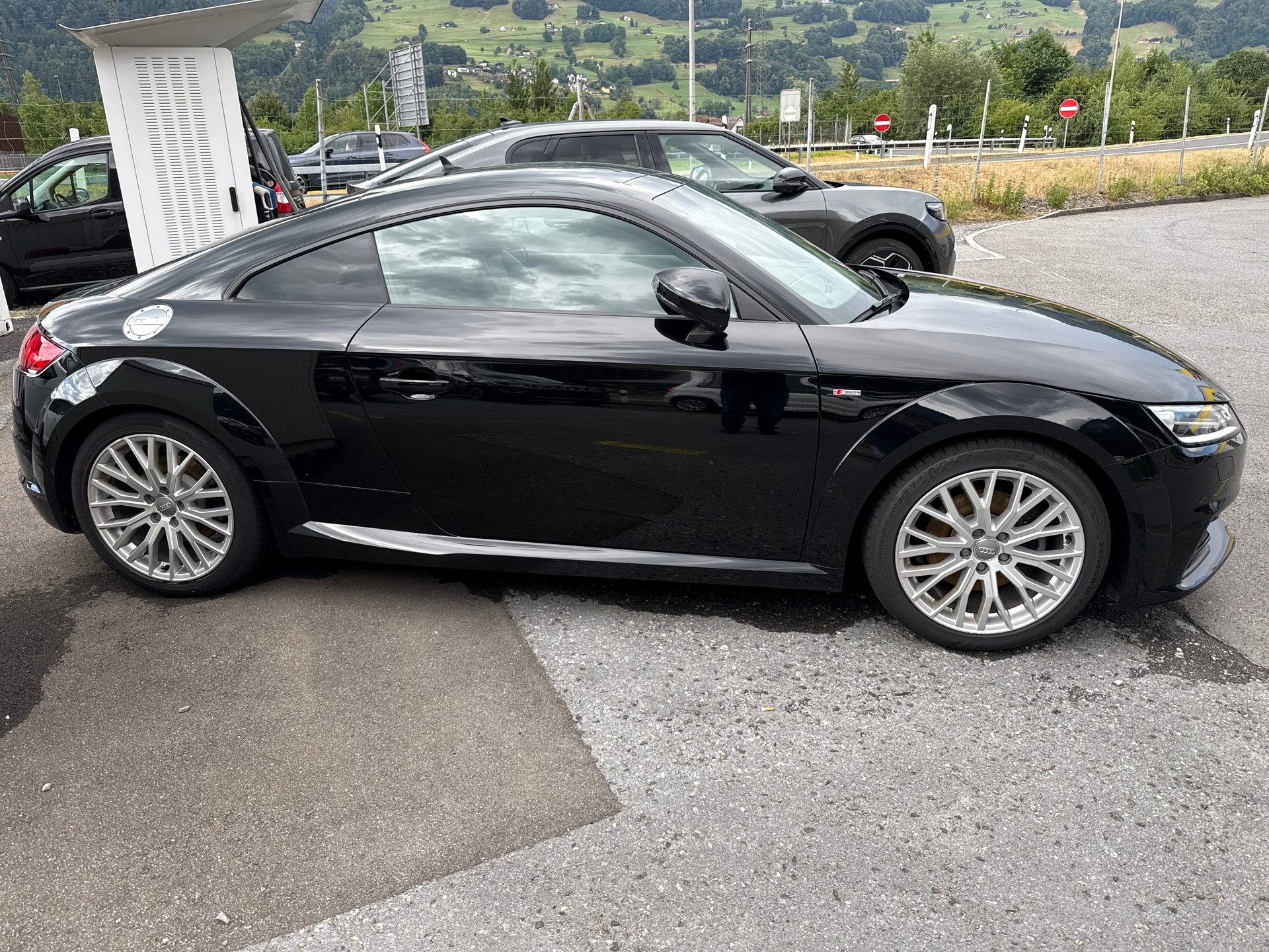 AUDI TT Coupé 2.0 TFSI quattro S-tronic-image-4