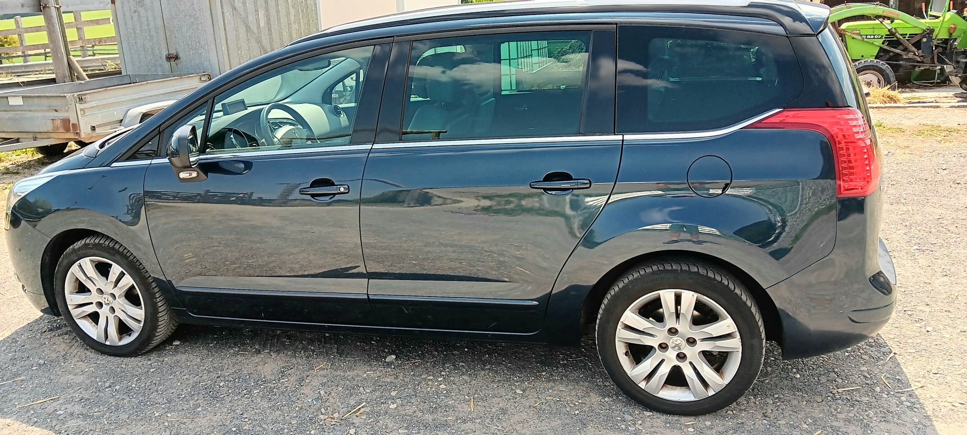 PEUGEOT 1.6 VTi 156 Allure-image-3