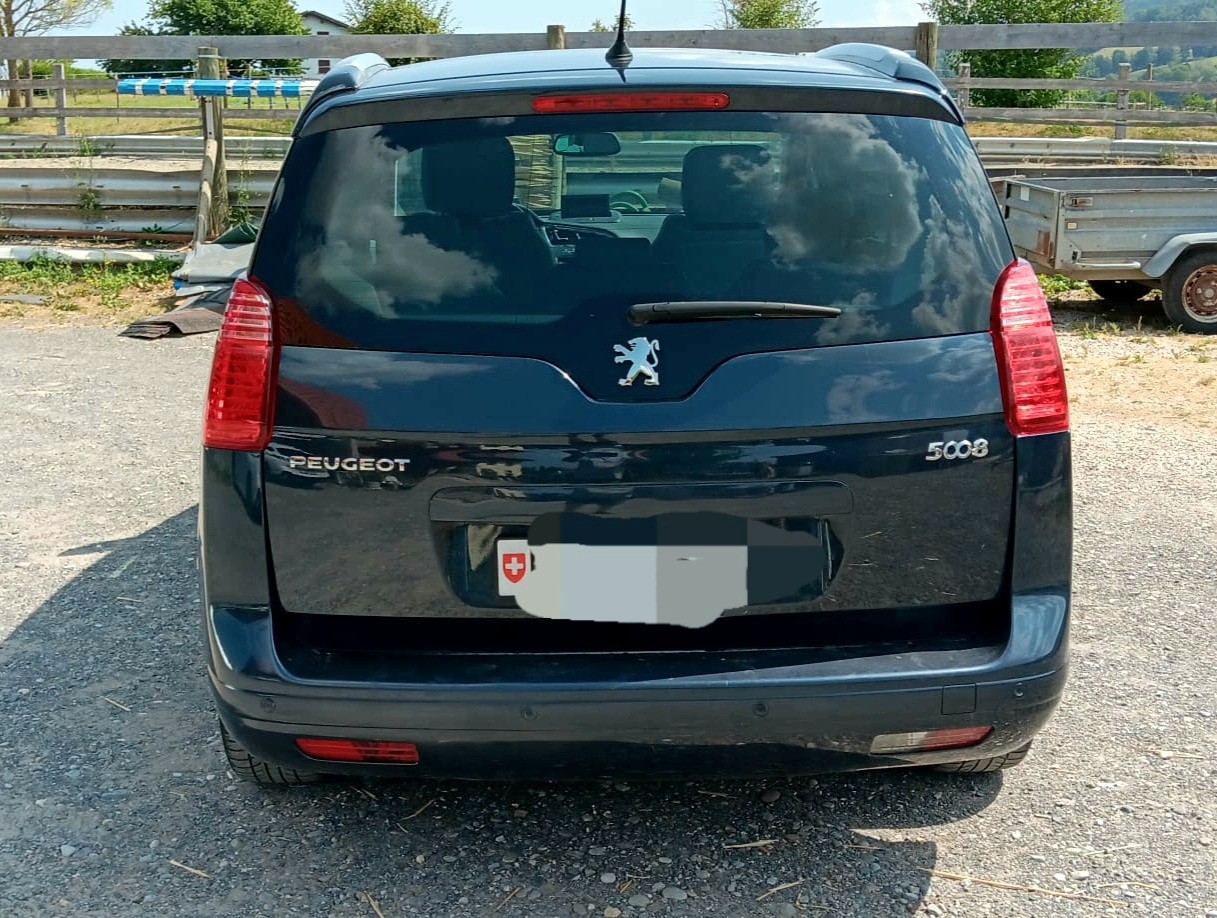 PEUGEOT 1.6 VTi 156 Allure-image-2