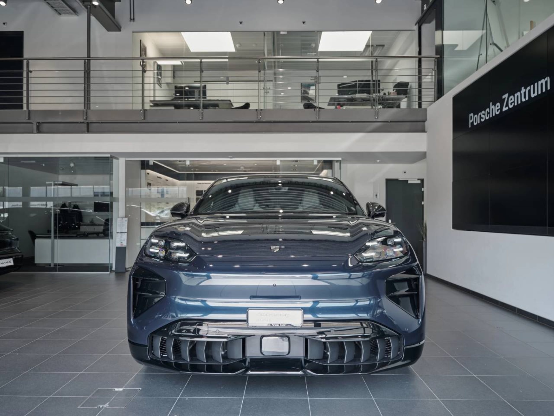 PORSCHE Cayenne Turbo Coupé Electric-image-8