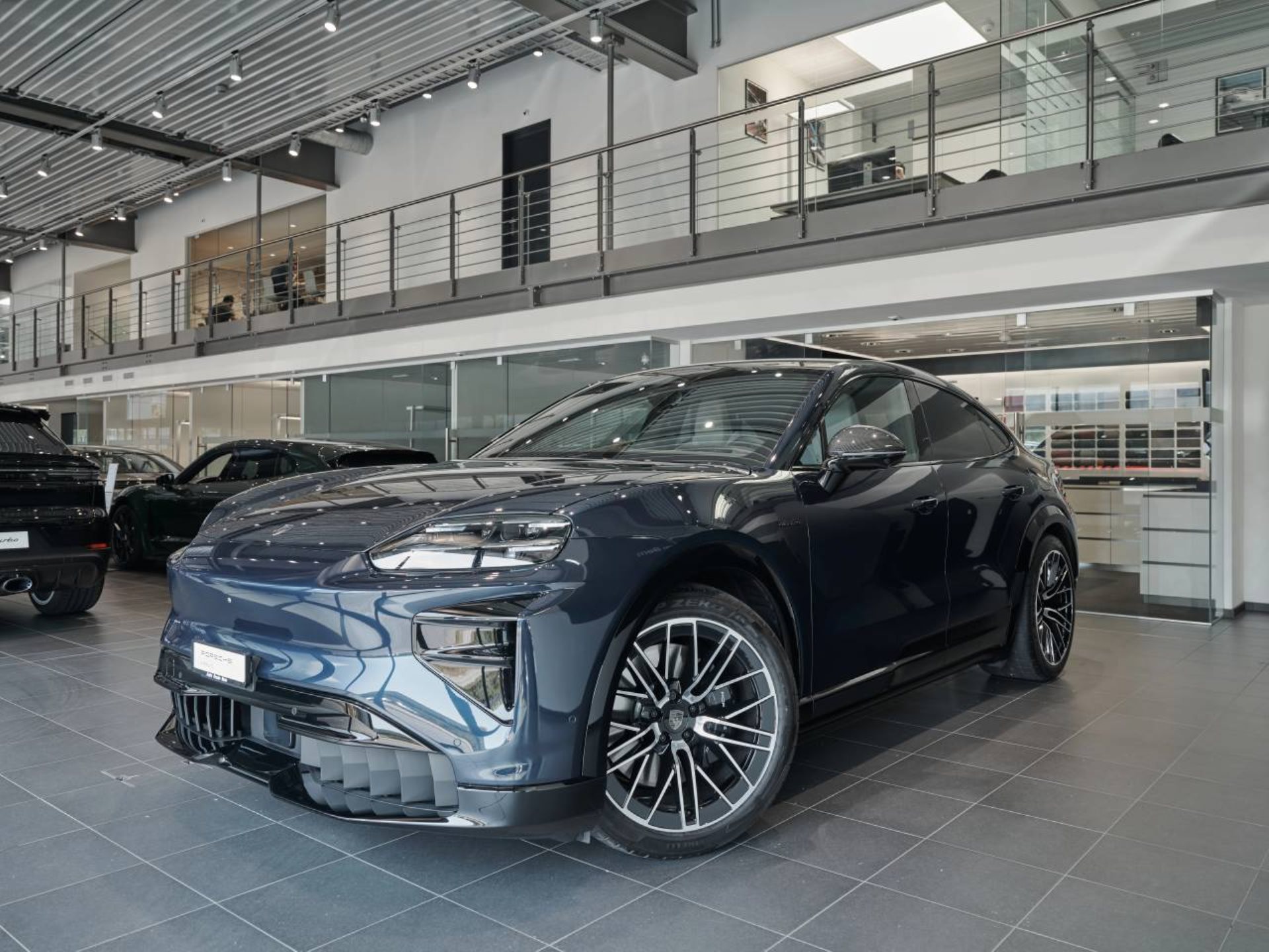 PORSCHE Cayenne Turbo Coupé Electric-image-7