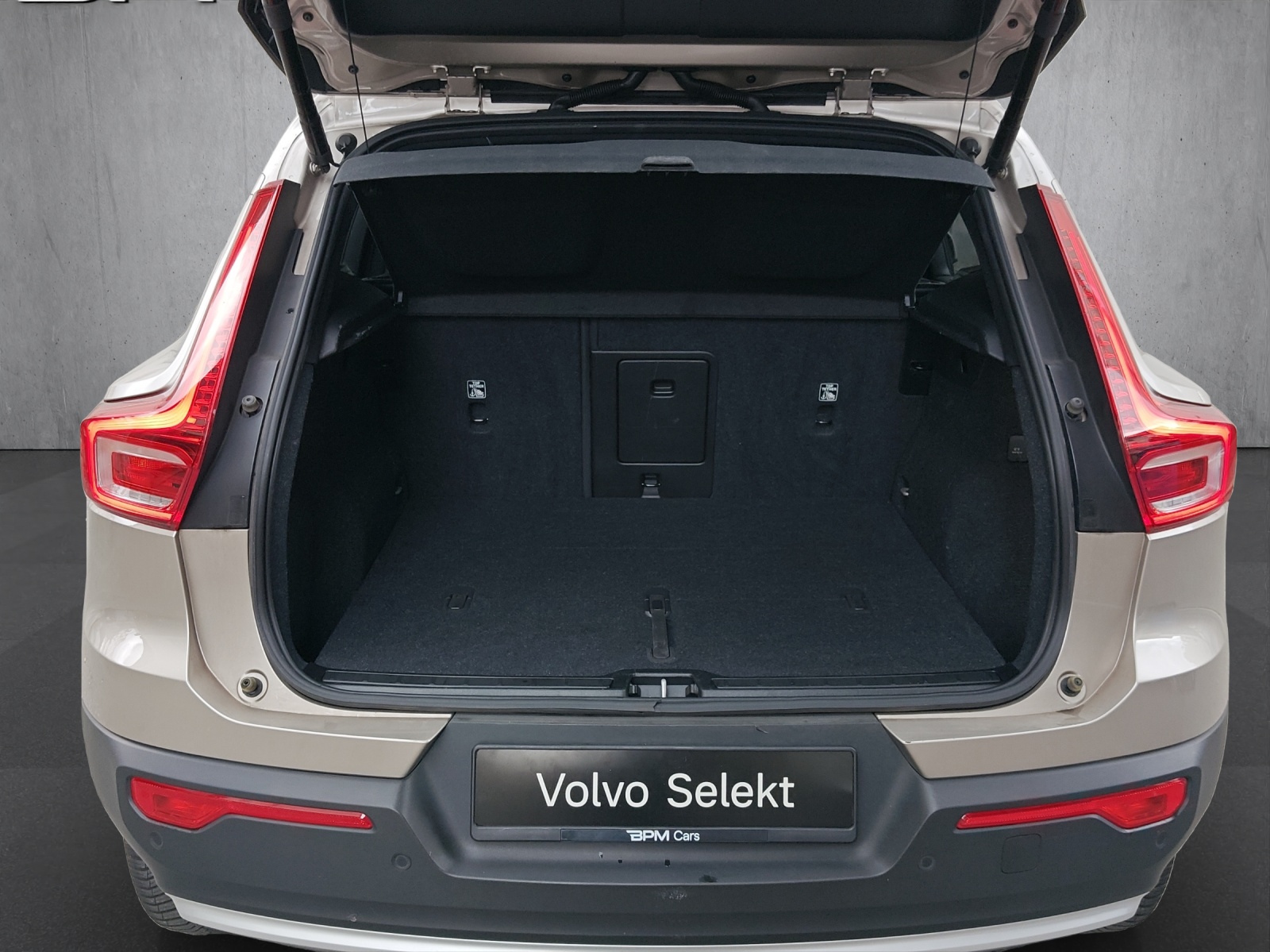 VOLVO XC40 1.5 T2 XCITE-image-13