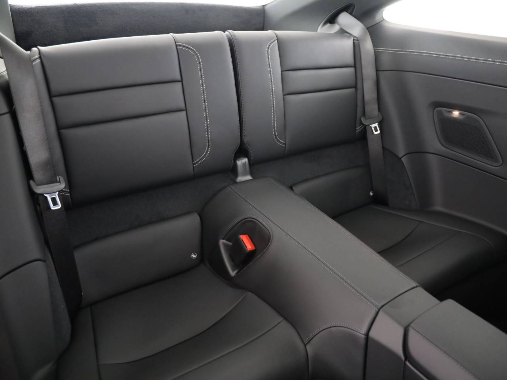 PORSCHE 911 Carrera 4S-image-17