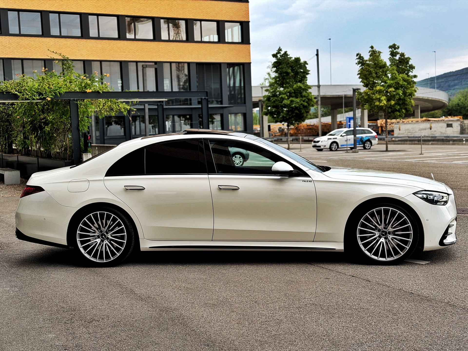 MERCEDES-BENZ S 400 d 4Matic AMG Line 9G-Tronic-image-4