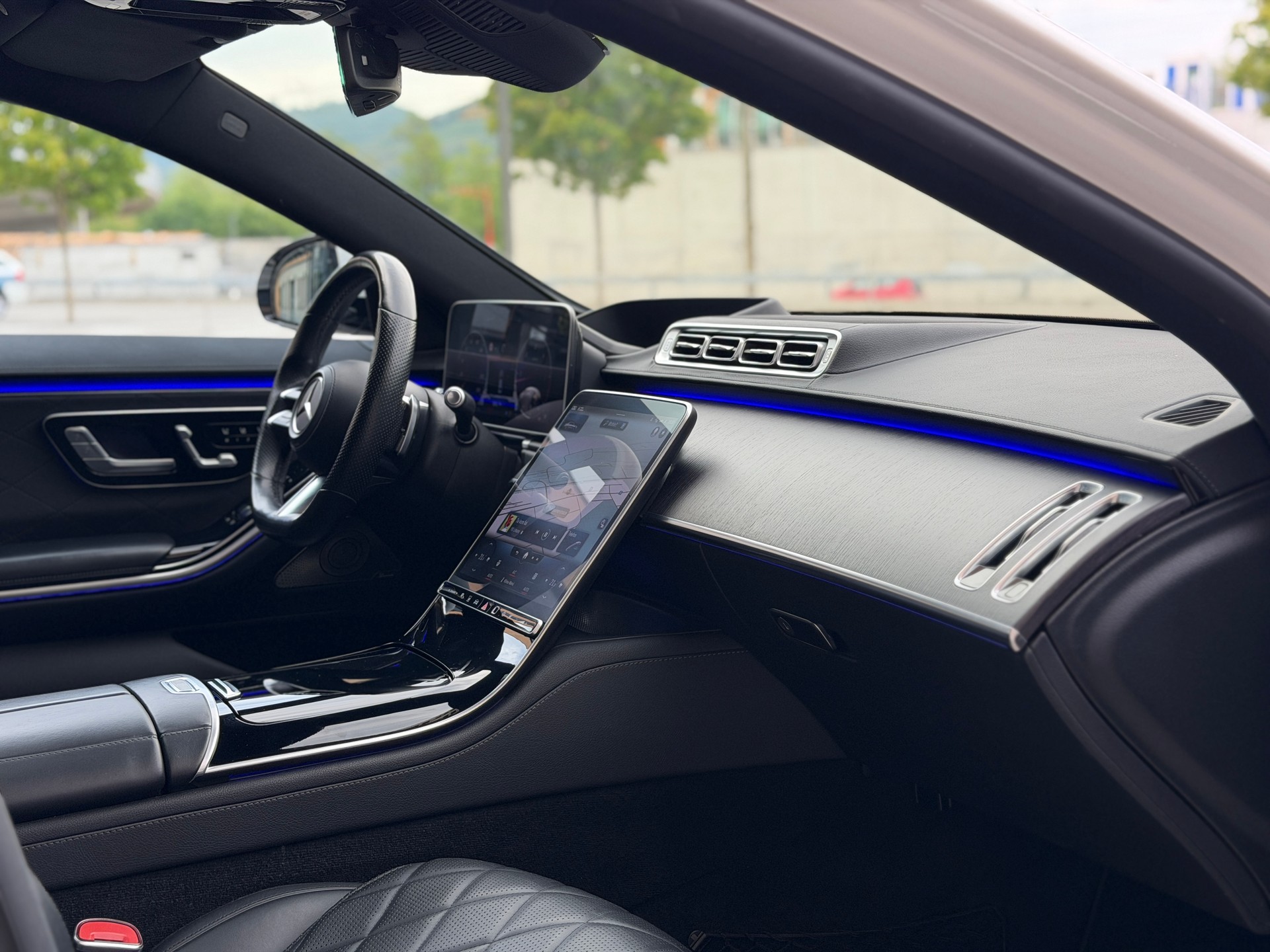 MERCEDES-BENZ S 400 d 4Matic AMG Line 9G-Tronic-image-24