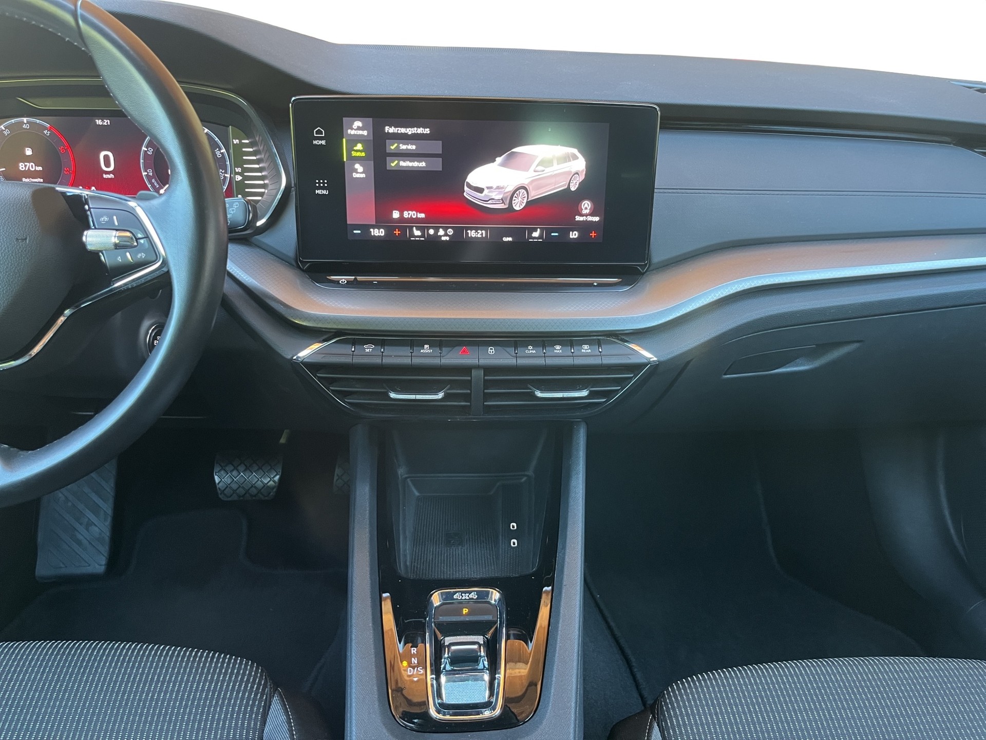 SKODA Octavia Combi 2.0 TDI DSG Ambition 4x4-image-8