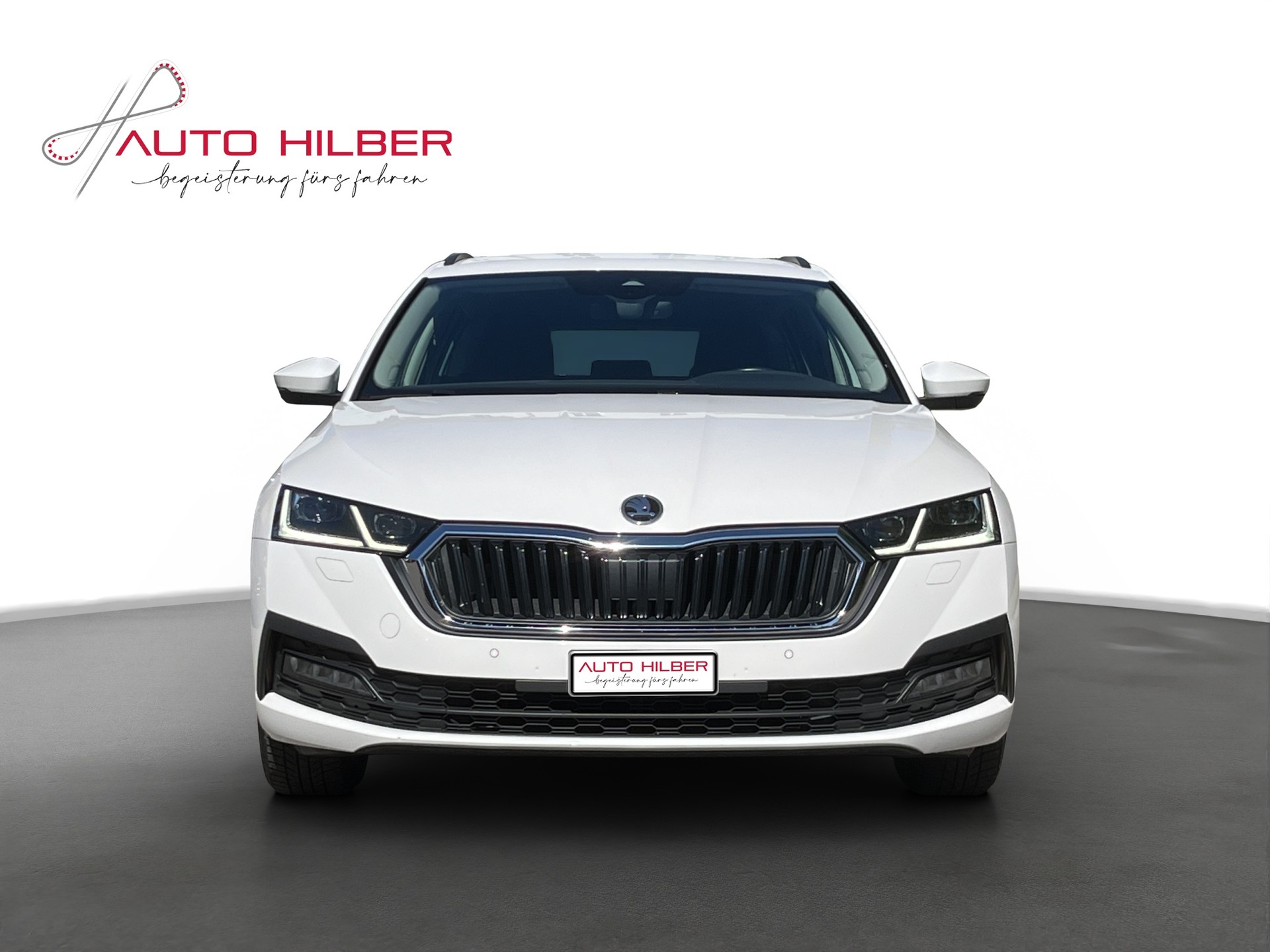 SKODA Octavia Combi 2.0 TDI DSG Ambition 4x4-image-1