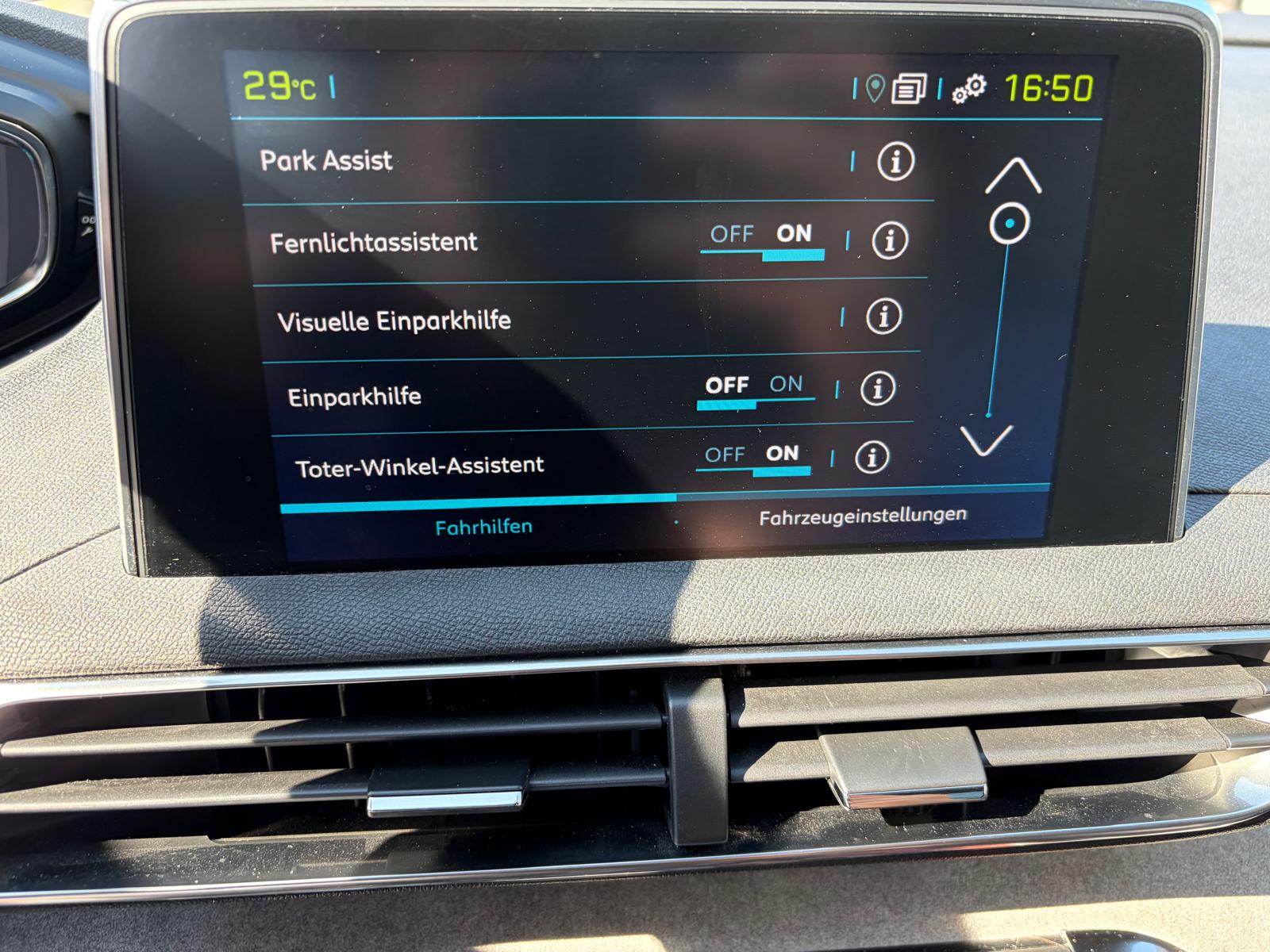 PEUGEOT 3008 1.6 Plug-in Hybrid4 GT-image-14