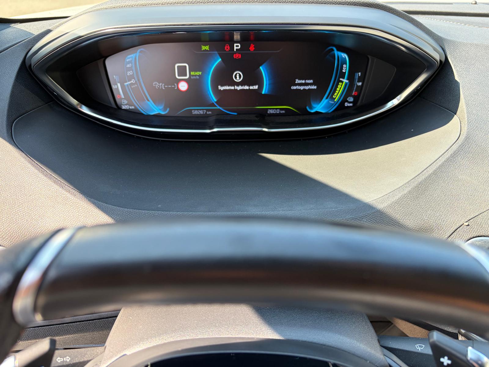 PEUGEOT 3008 1.6 Plug-in Hybrid4 GT-image-11