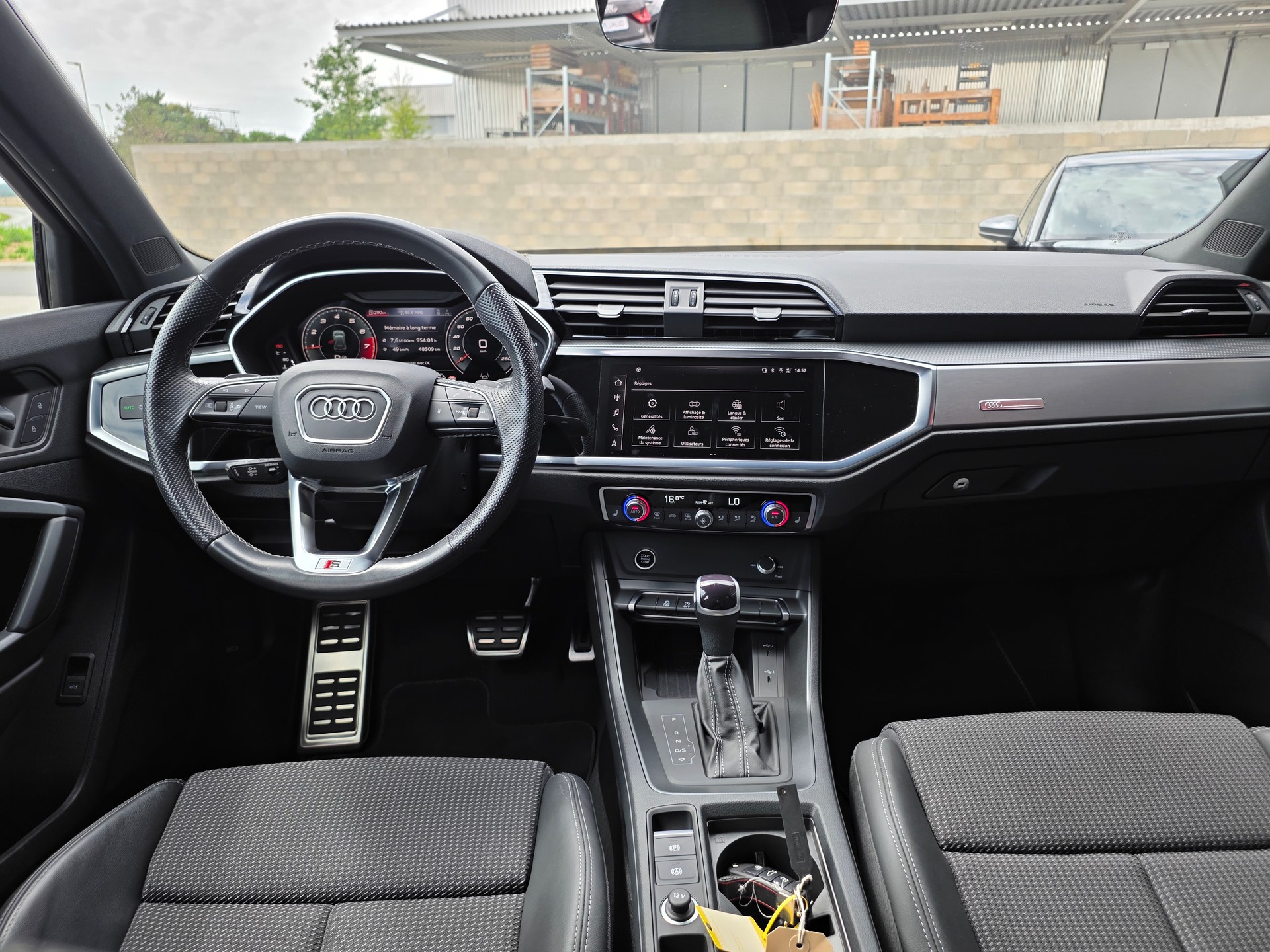 AUDI Q3 35 TFSI S line Attraction S-tronic-image-7