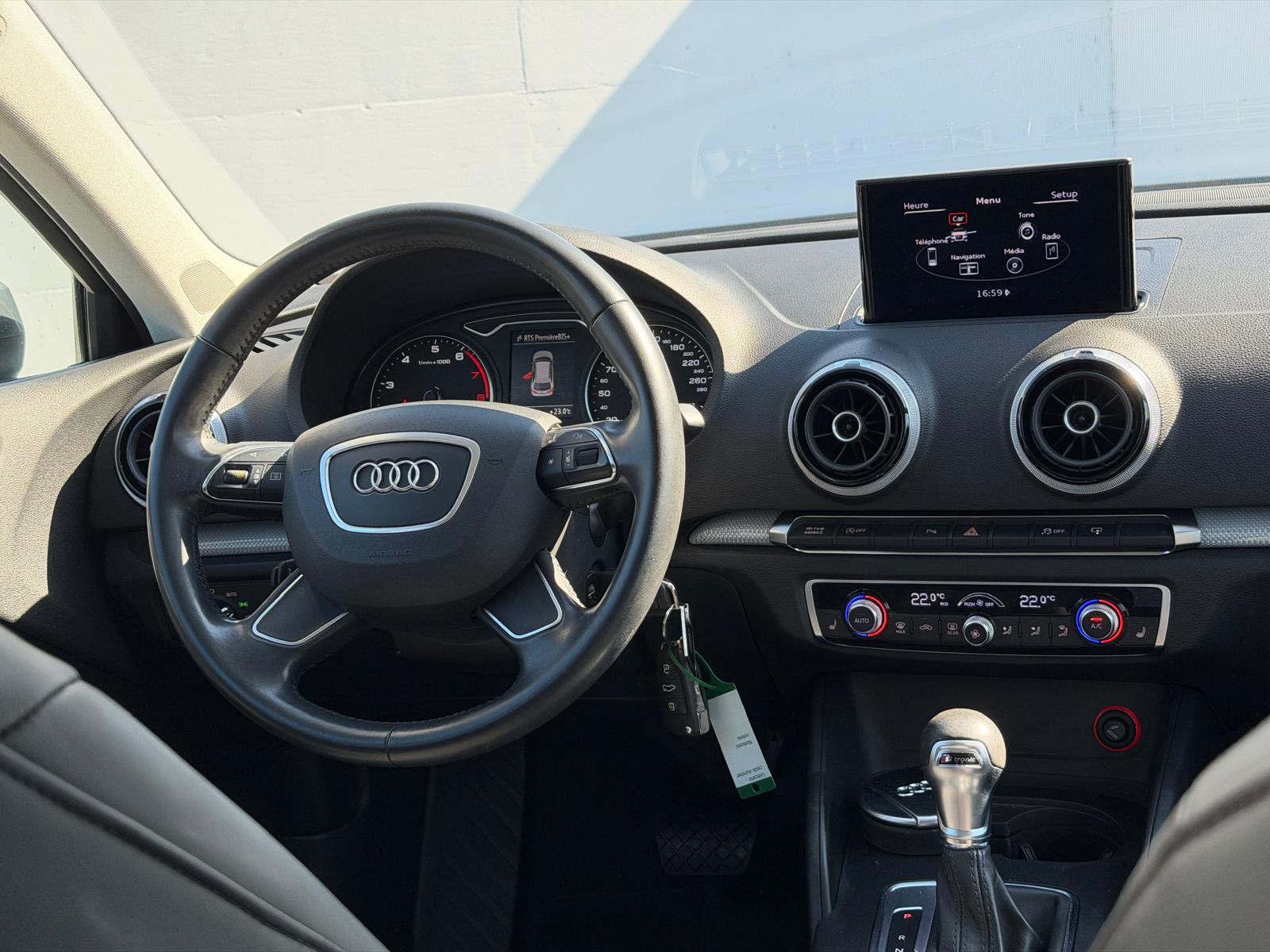 AUDI A3 Sportback 1.8 TFSI Ambiente quattro S-tronic-image-9