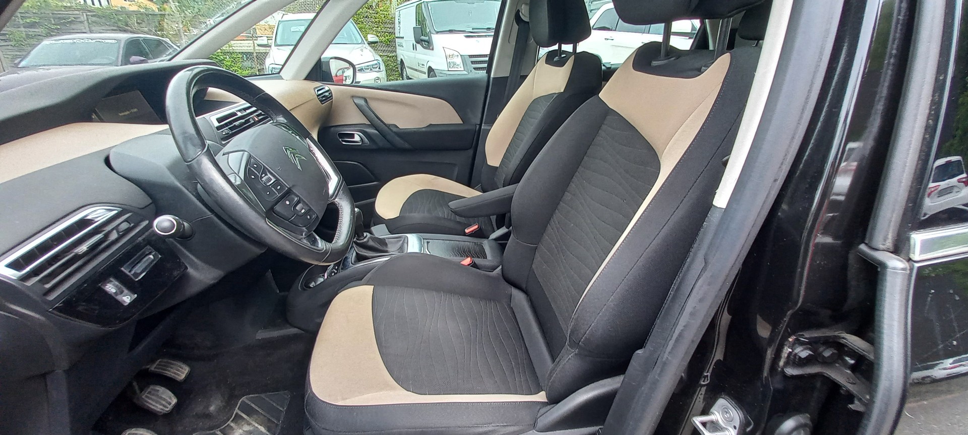 CITROEN C4 Picasso 1.6i 16V THP Intensive-image-12