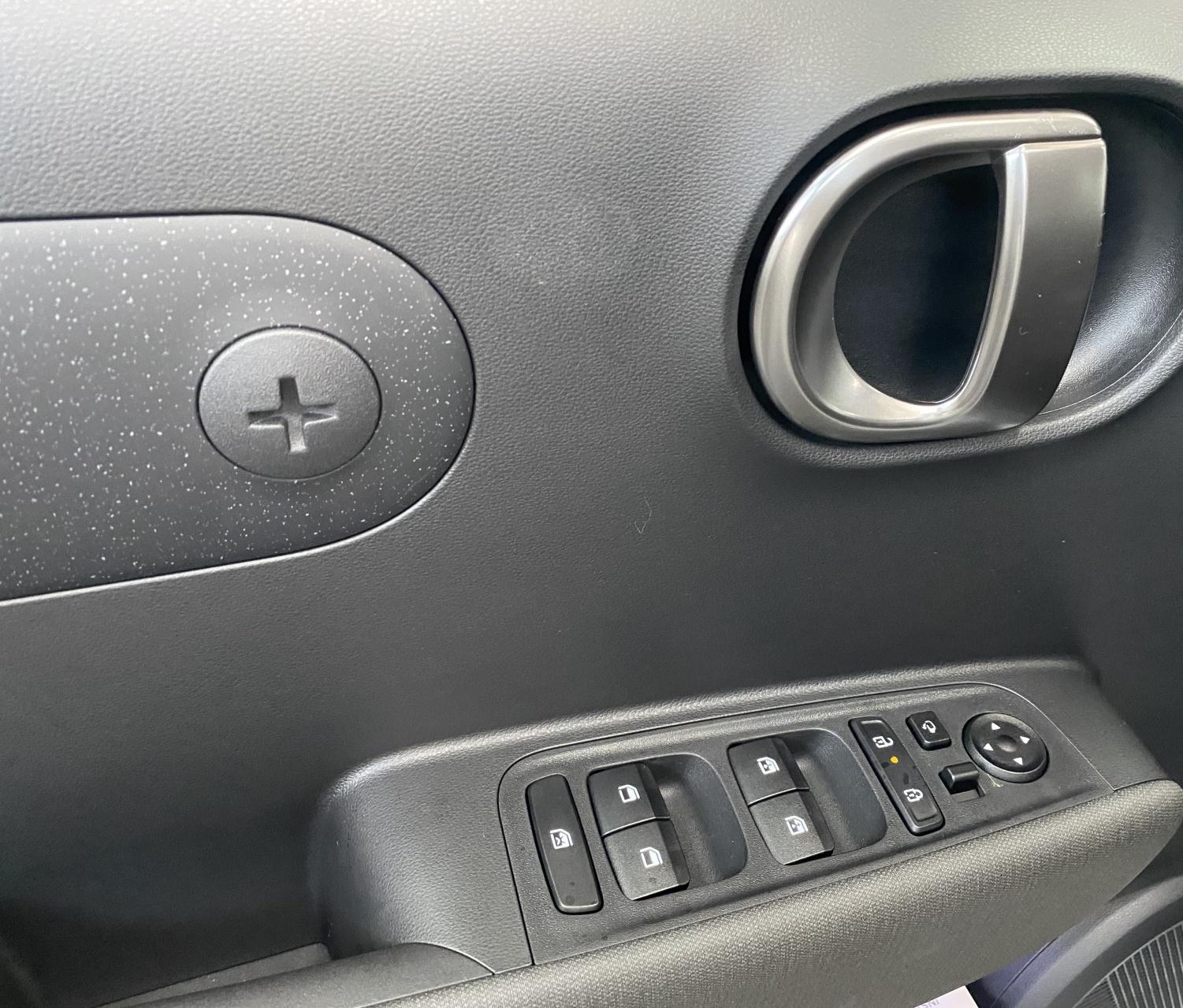 HYUNDAI Inster 49 kWh Electric Vertex-image-15