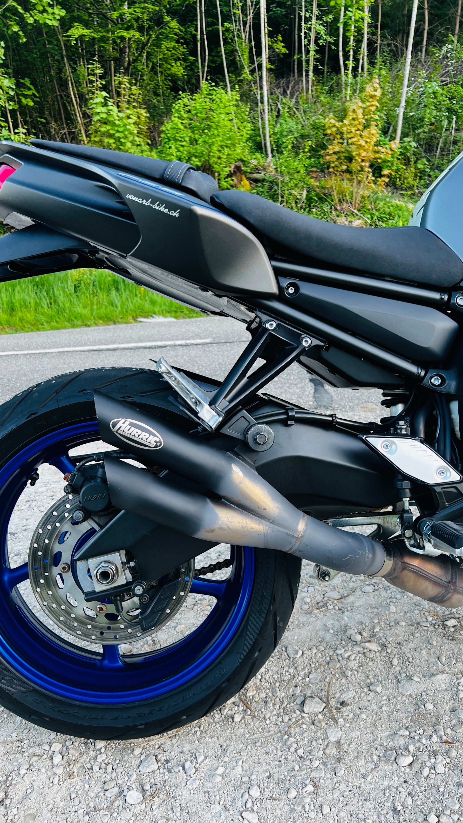 YAMAHA FZ8 N ABS Race Blu, 35 KW Drossel möglich-image-3