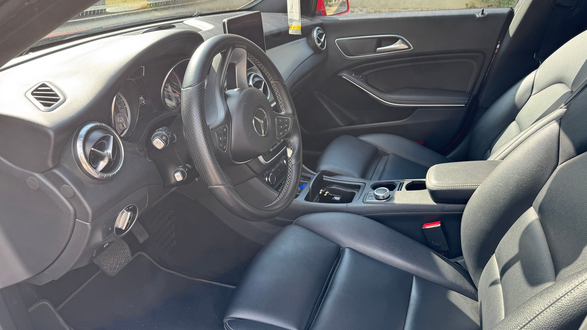 MERCEDES-BENZ CLA 220-image-7