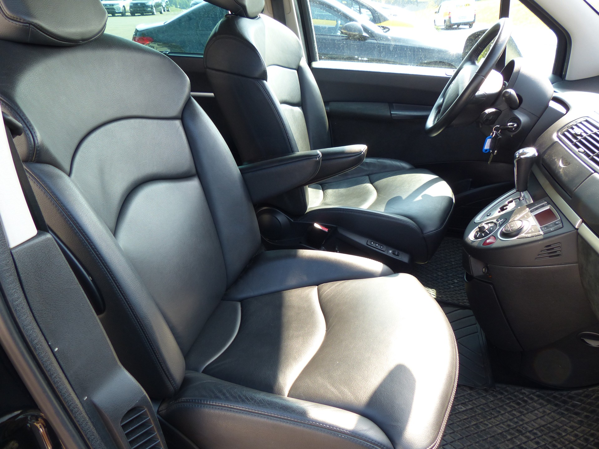 CITROEN C8 2.0 16V HDi Exclusive Automatic-image-9