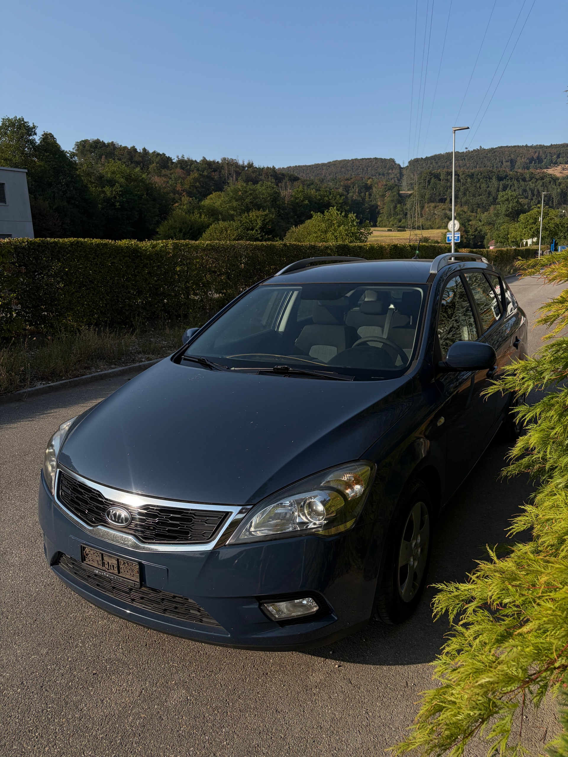 KIA Cee'd Sporty Wagon 1.4 16V Basic-image-9