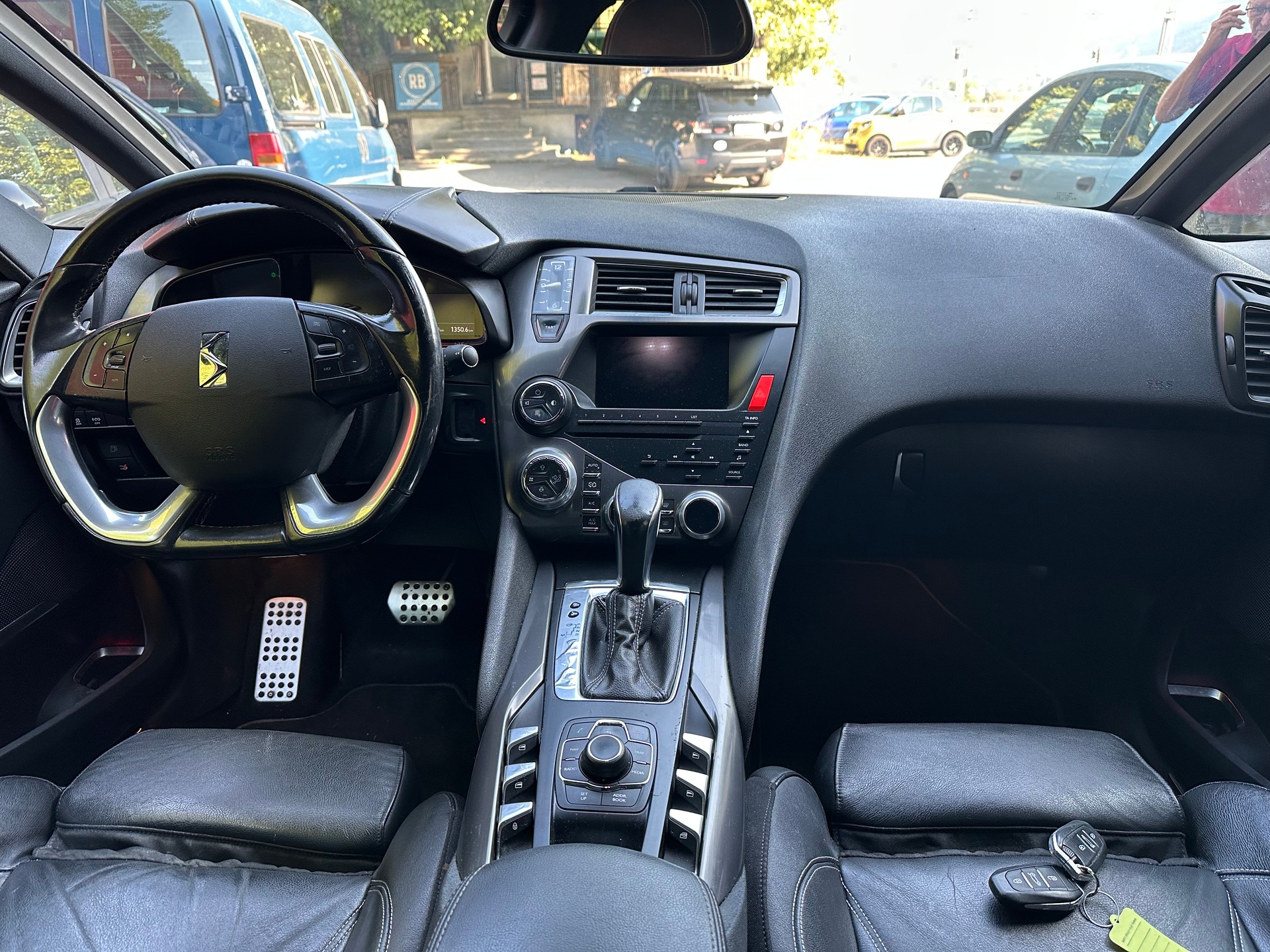 DS AUTOMOBILES DS5 2.0 e-HDi SO Chic Automatic-image-13