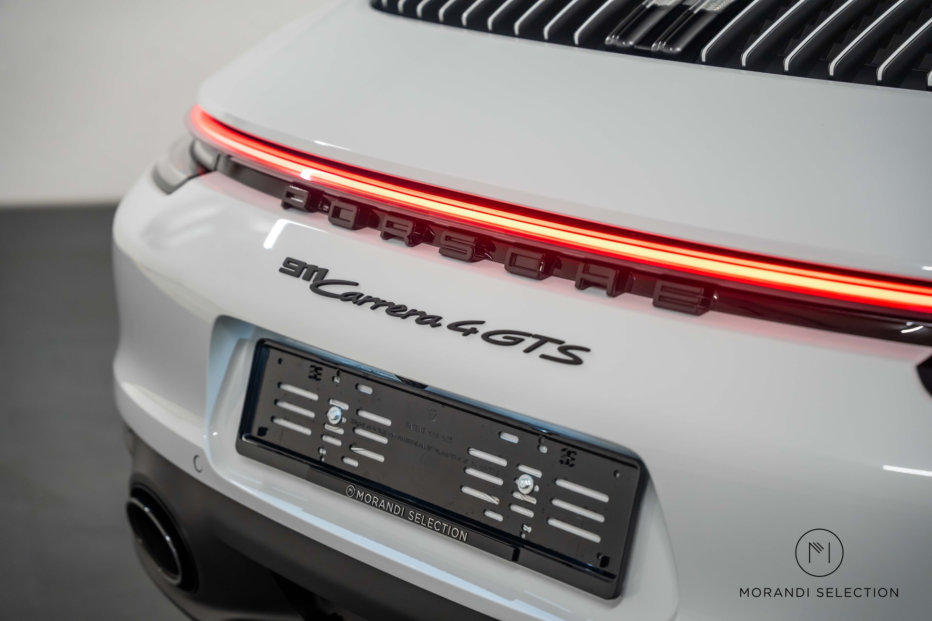 PORSCHE 911 Cabriolet 3.0 Carrera 4 GTS PDK-image-10