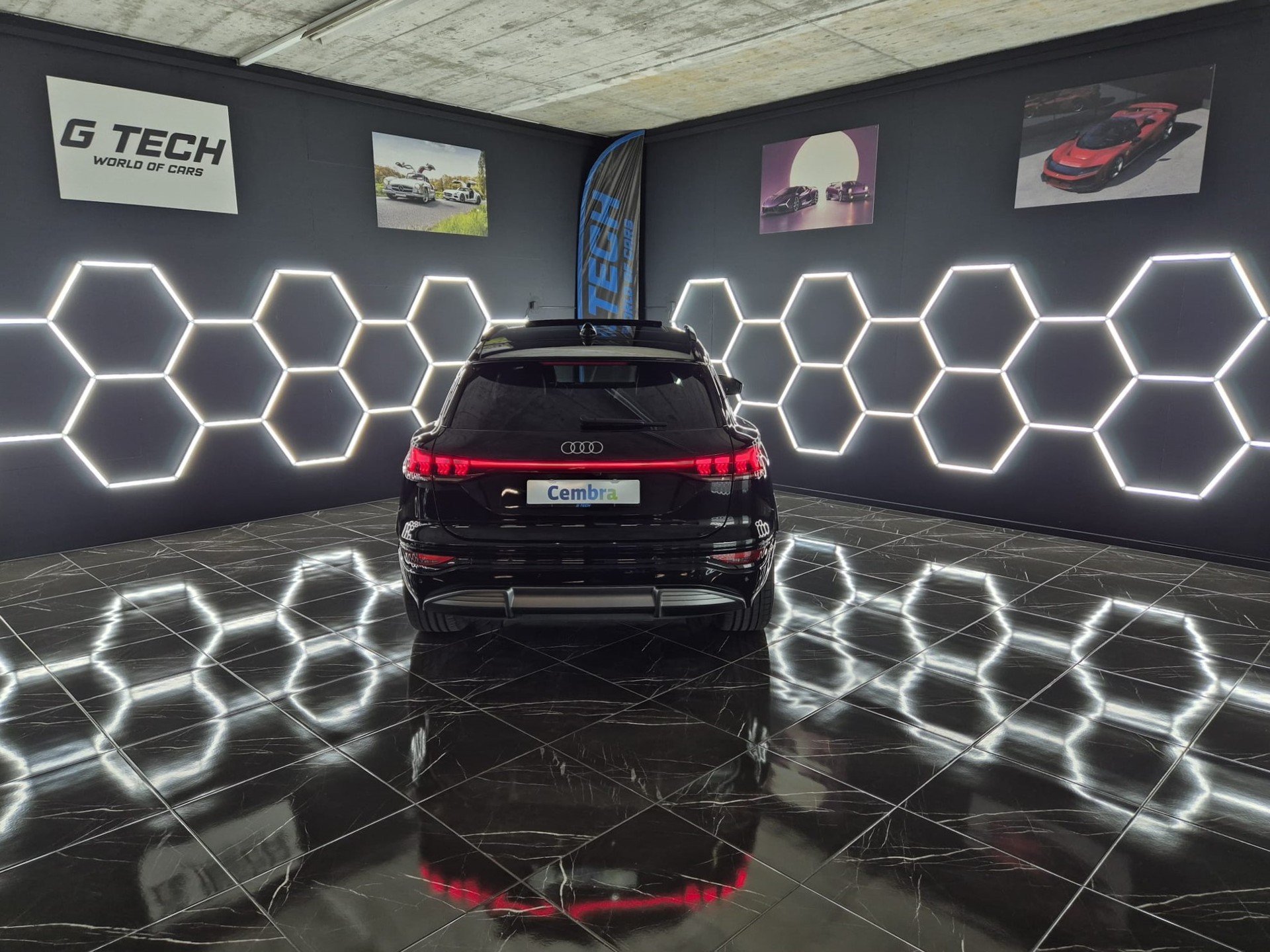 AUDI Q6 e-tron quattro S-LINE-image-10