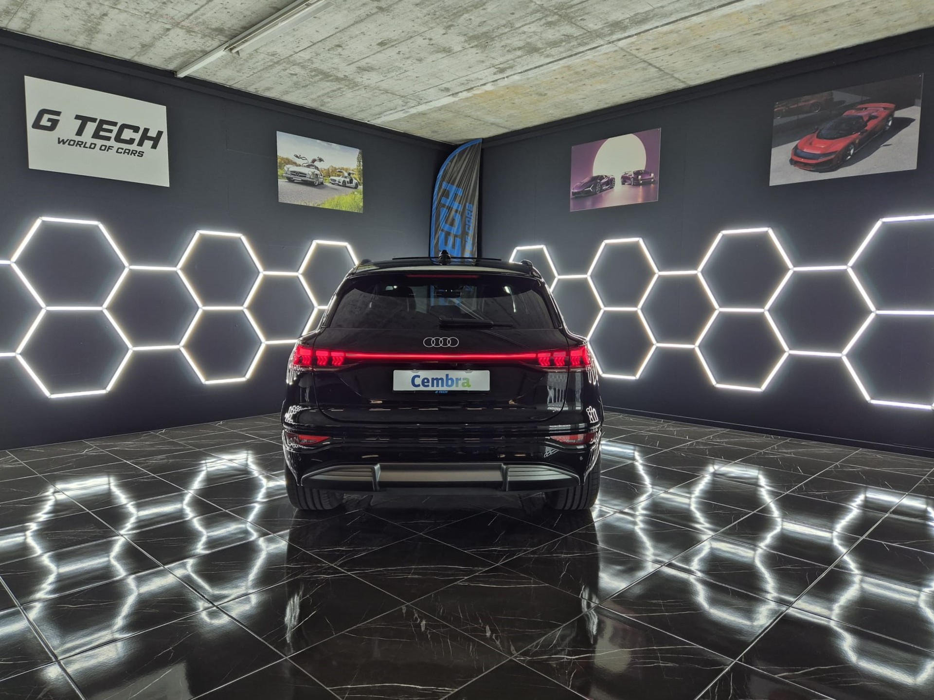 AUDI Q6 e-tron quattro S-LINE-image-12